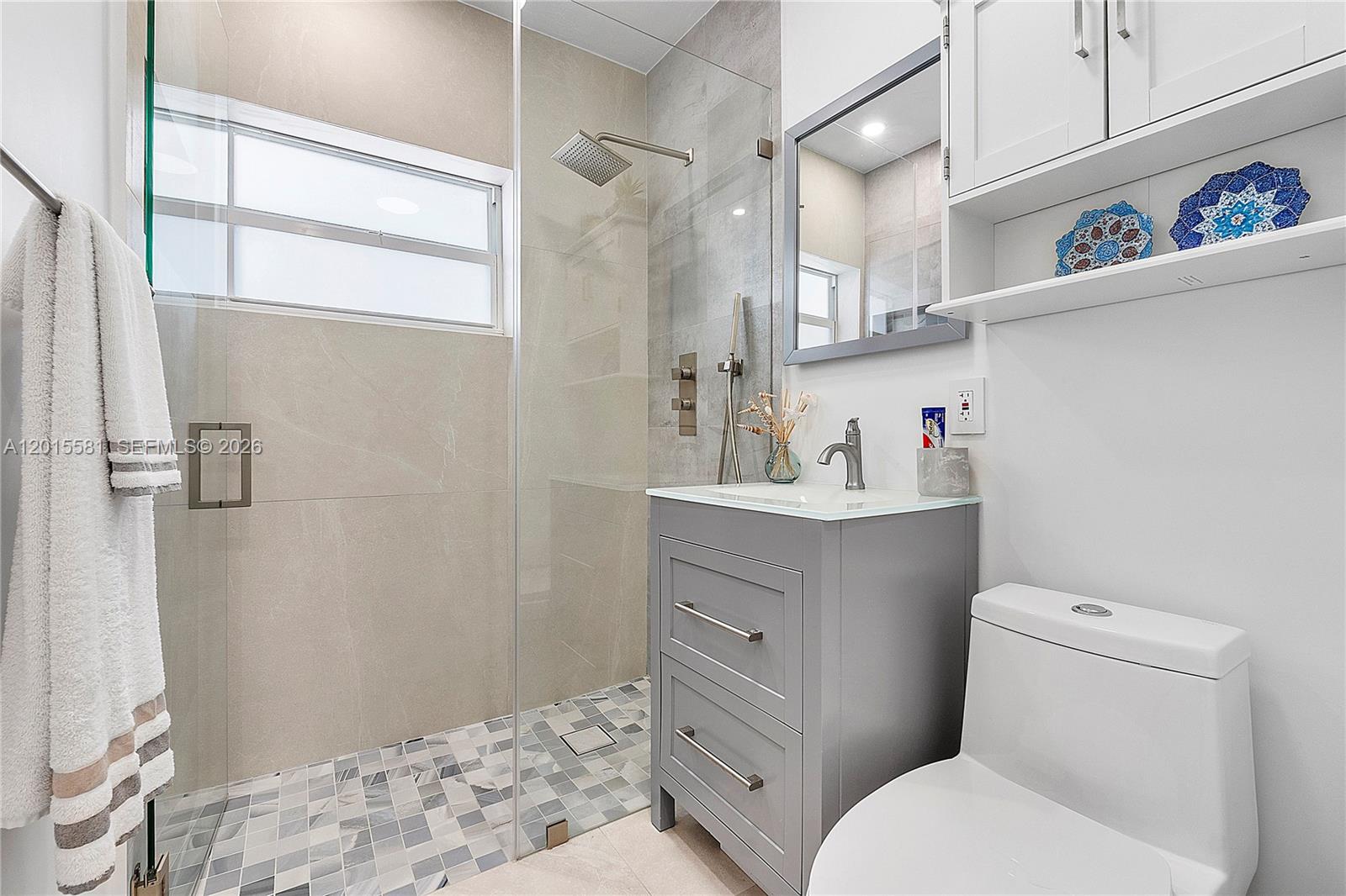 301 Hampton Ln Key Biscayne, FL 33149