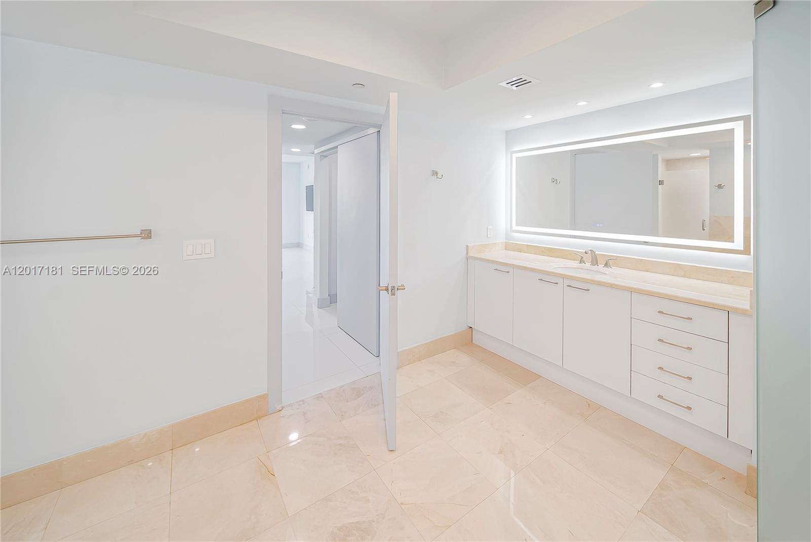 3301 NE 183rd St #1209 Aventura, FL 33160