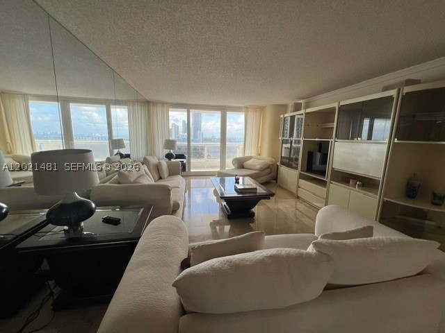 1717 N Bayshore Dr #A-2136