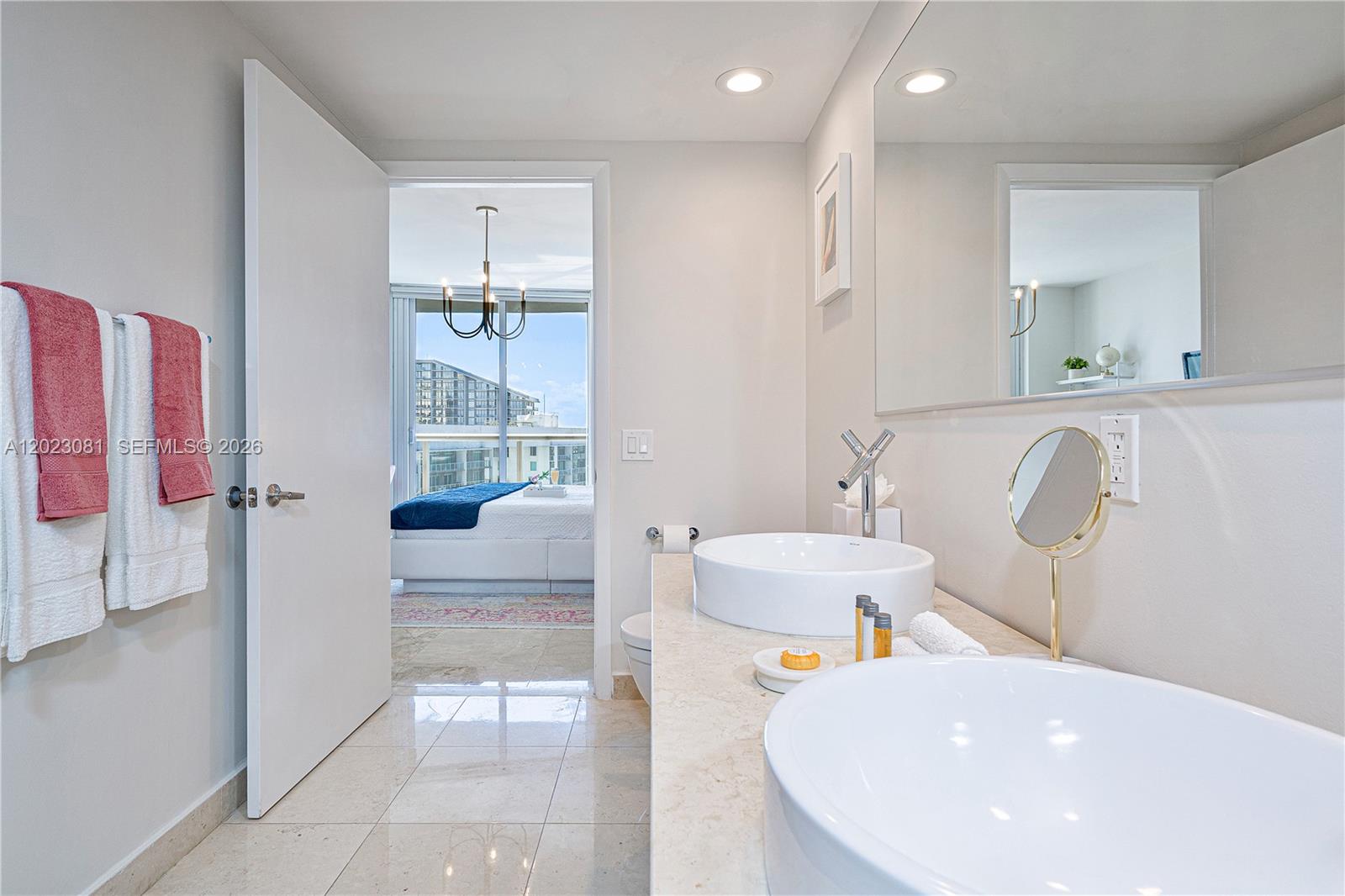 485 Brickell Ave #4206 Miami, FL 33131