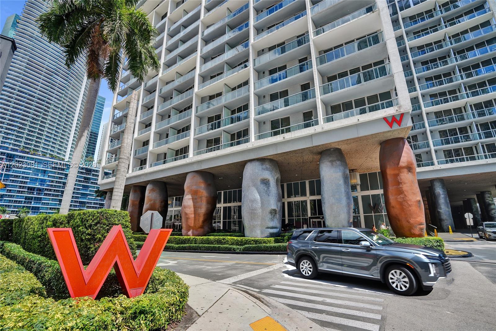 485 Brickell Ave #4206 Miami, FL 33131