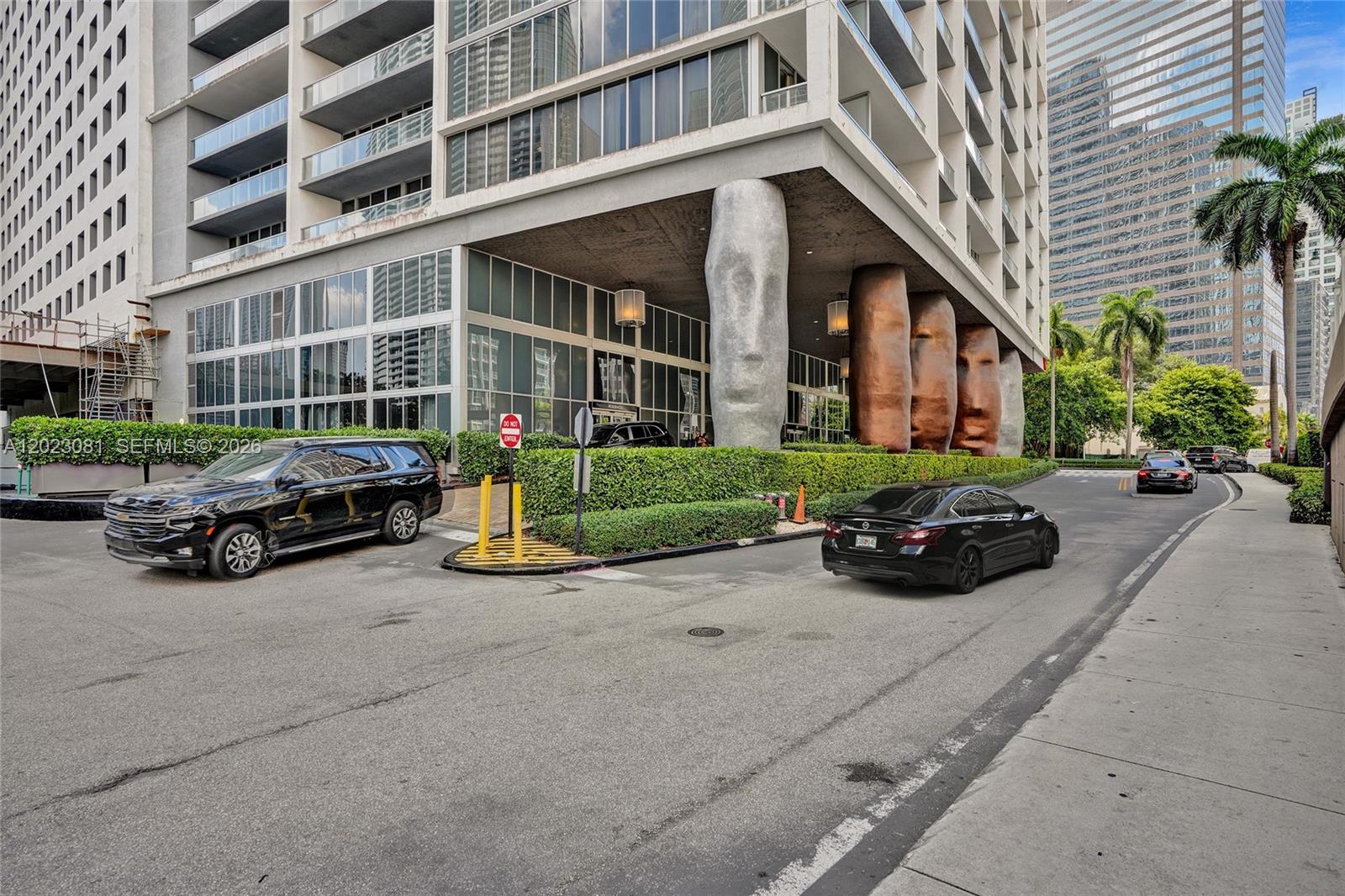 485 Brickell Ave #4206 Miami, FL 33131