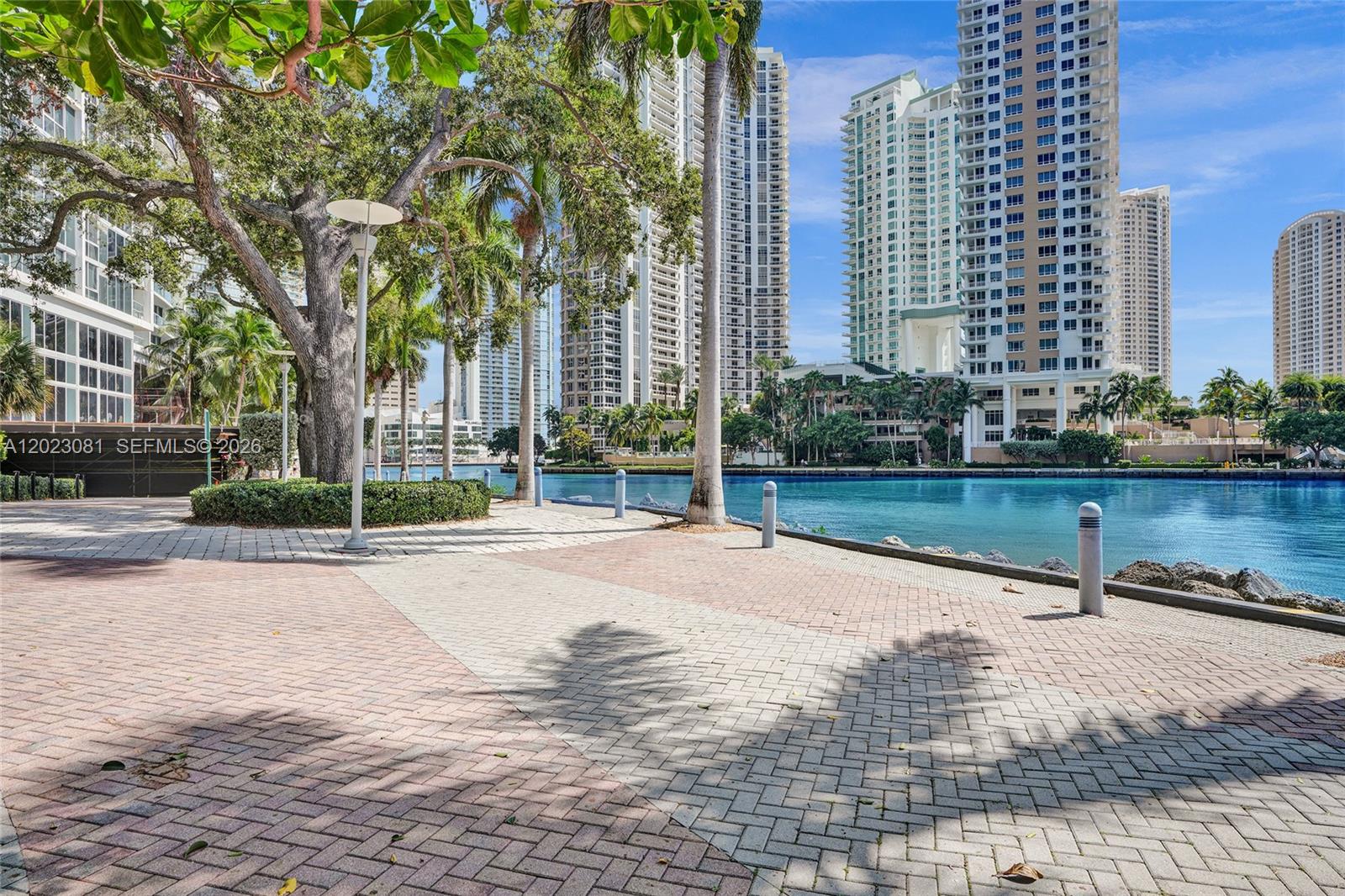 485 Brickell Ave #4206 Miami, FL 33131