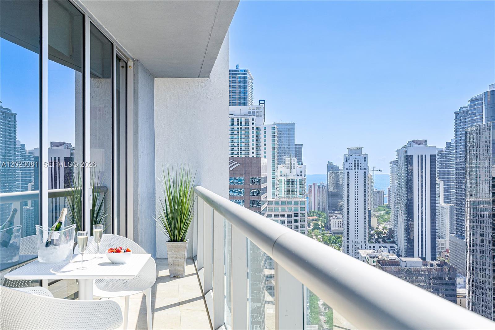 485 Brickell Ave #4206 Miami, FL 33131