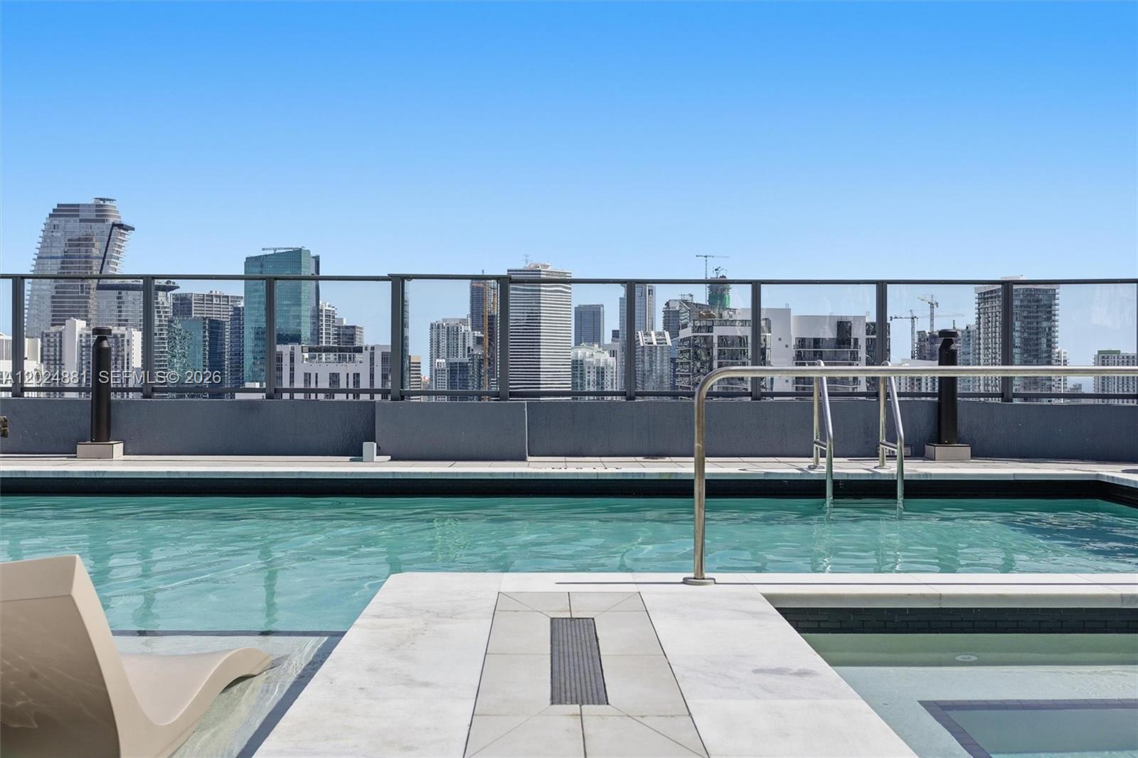 121 NE 5th St #1712 Miami, FL 33132