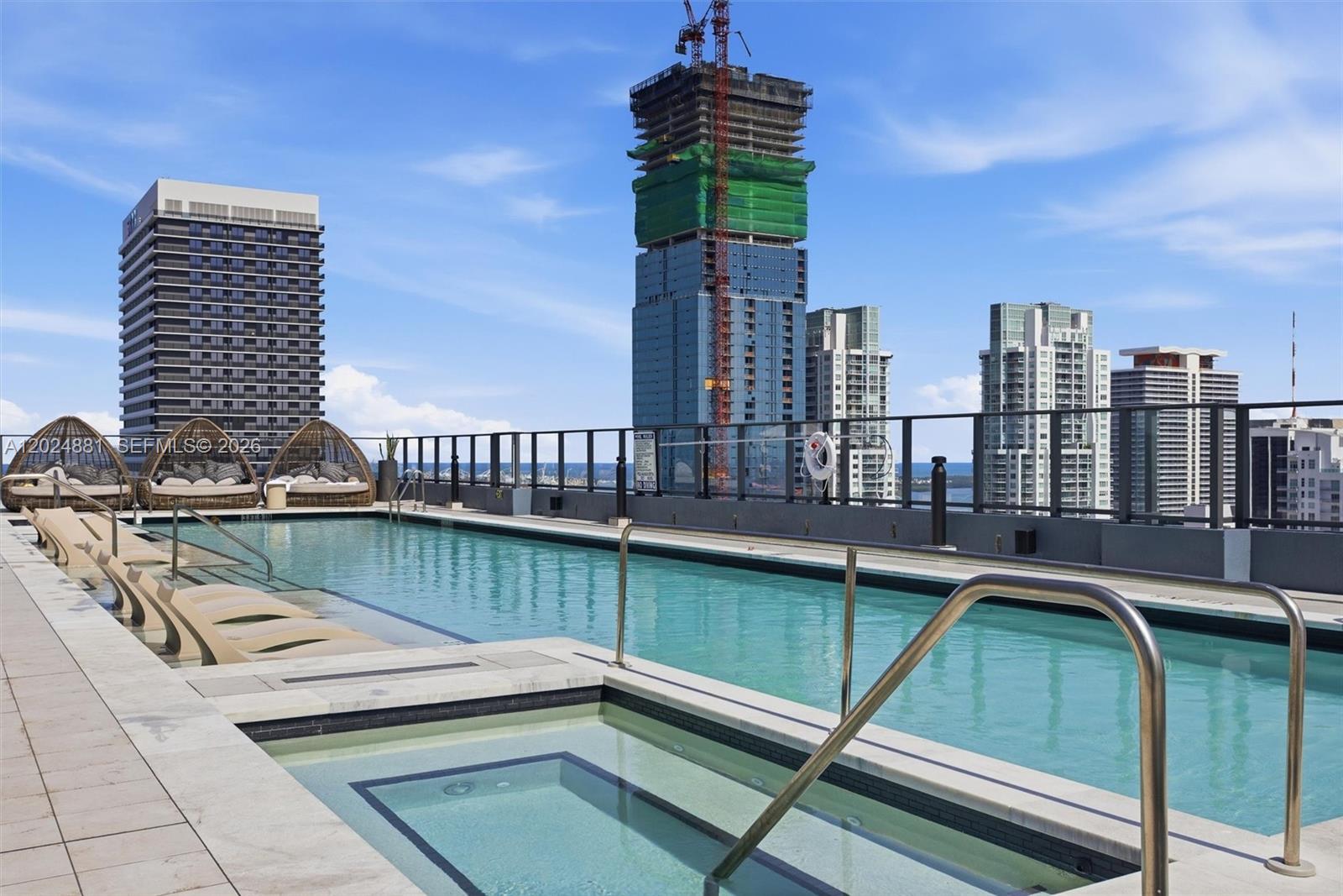 121 NE 5th St #1712 Miami, FL 33132