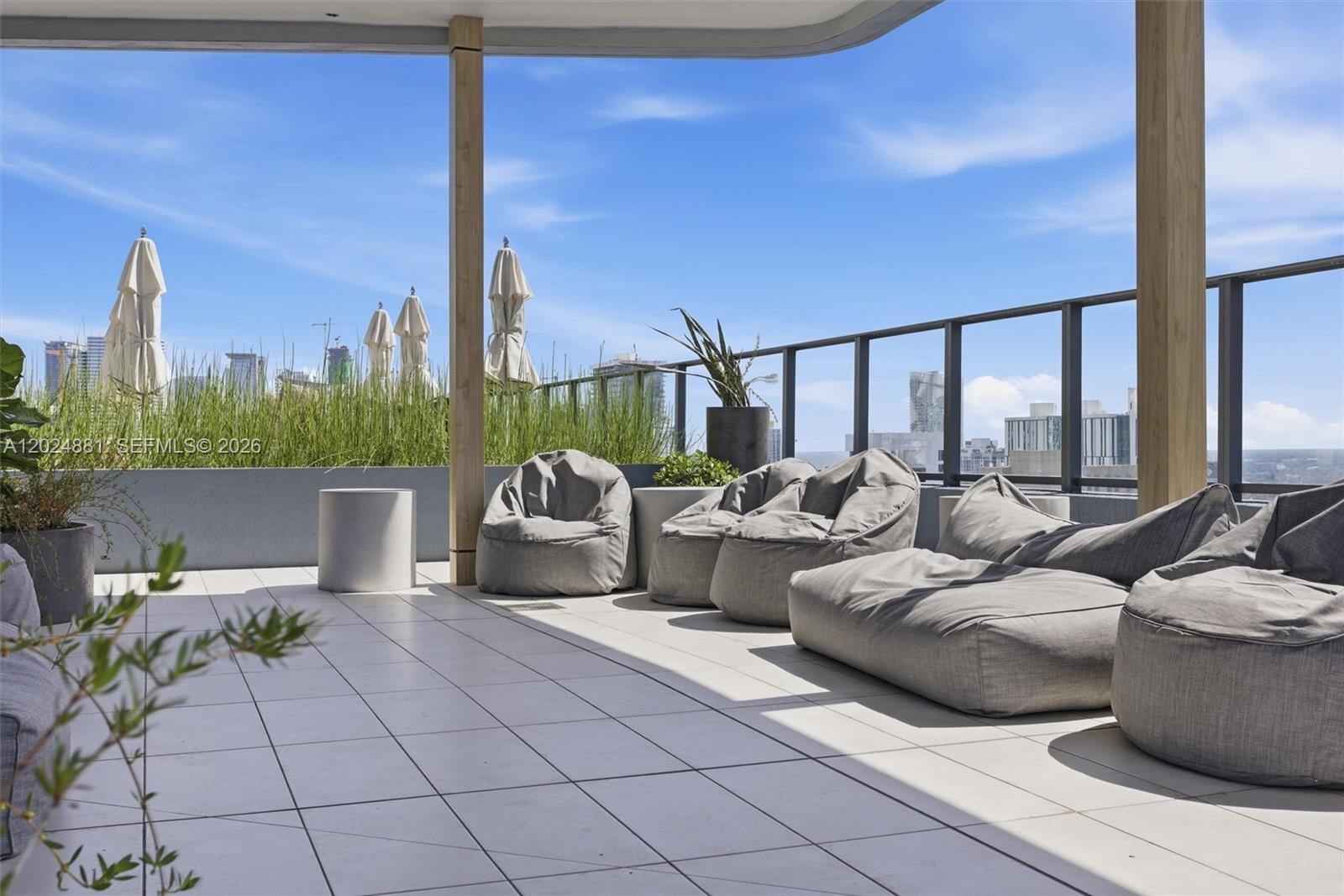 121 NE 5th St #1712 Miami, FL 33132