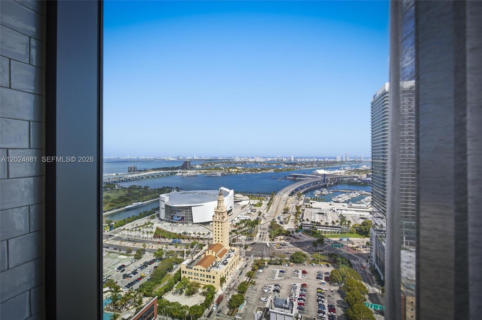 121 NE 5th St #1712 Miami, FL 33132