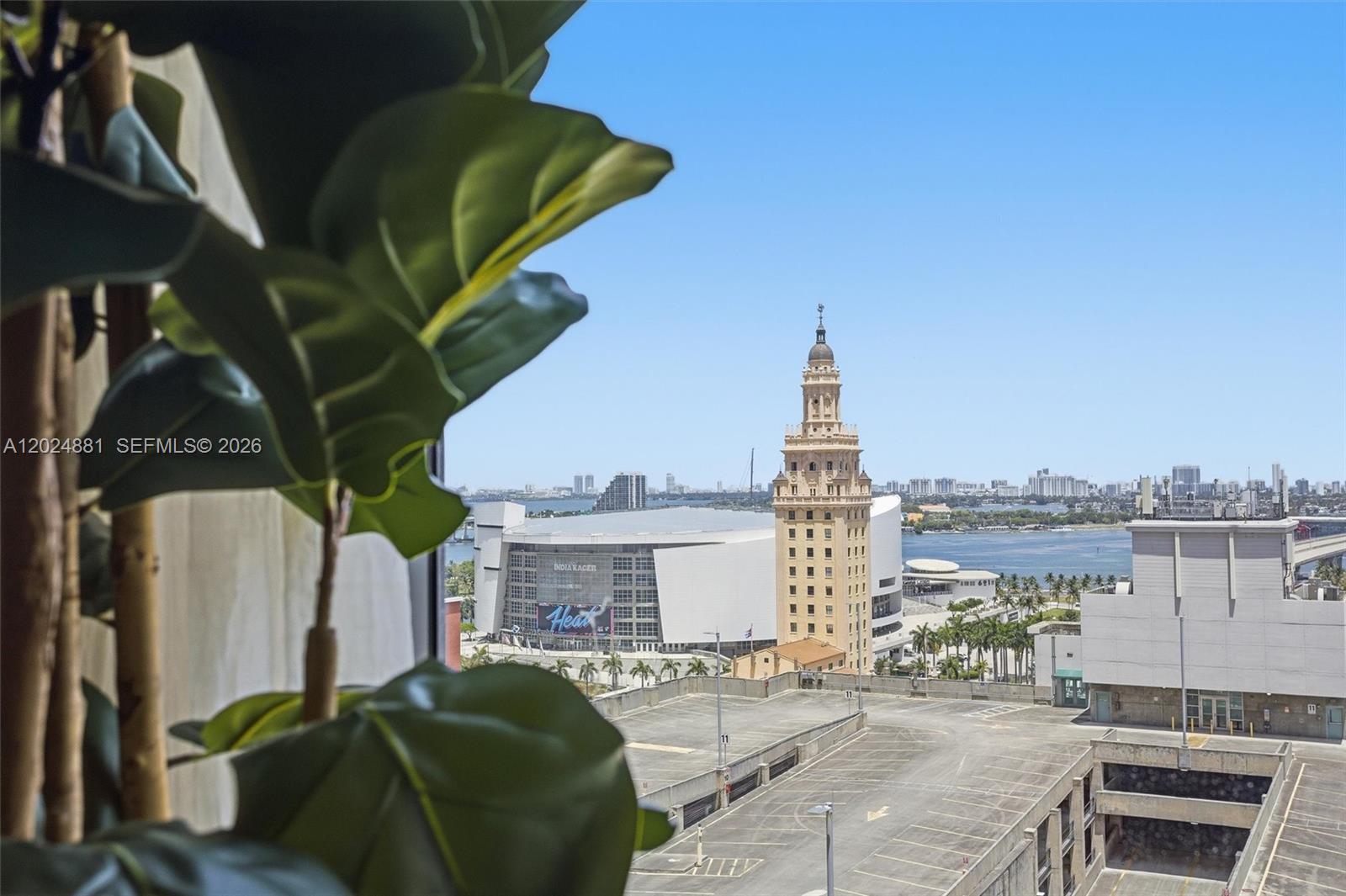 121 NE 5th St #1712 Miami, FL 33132