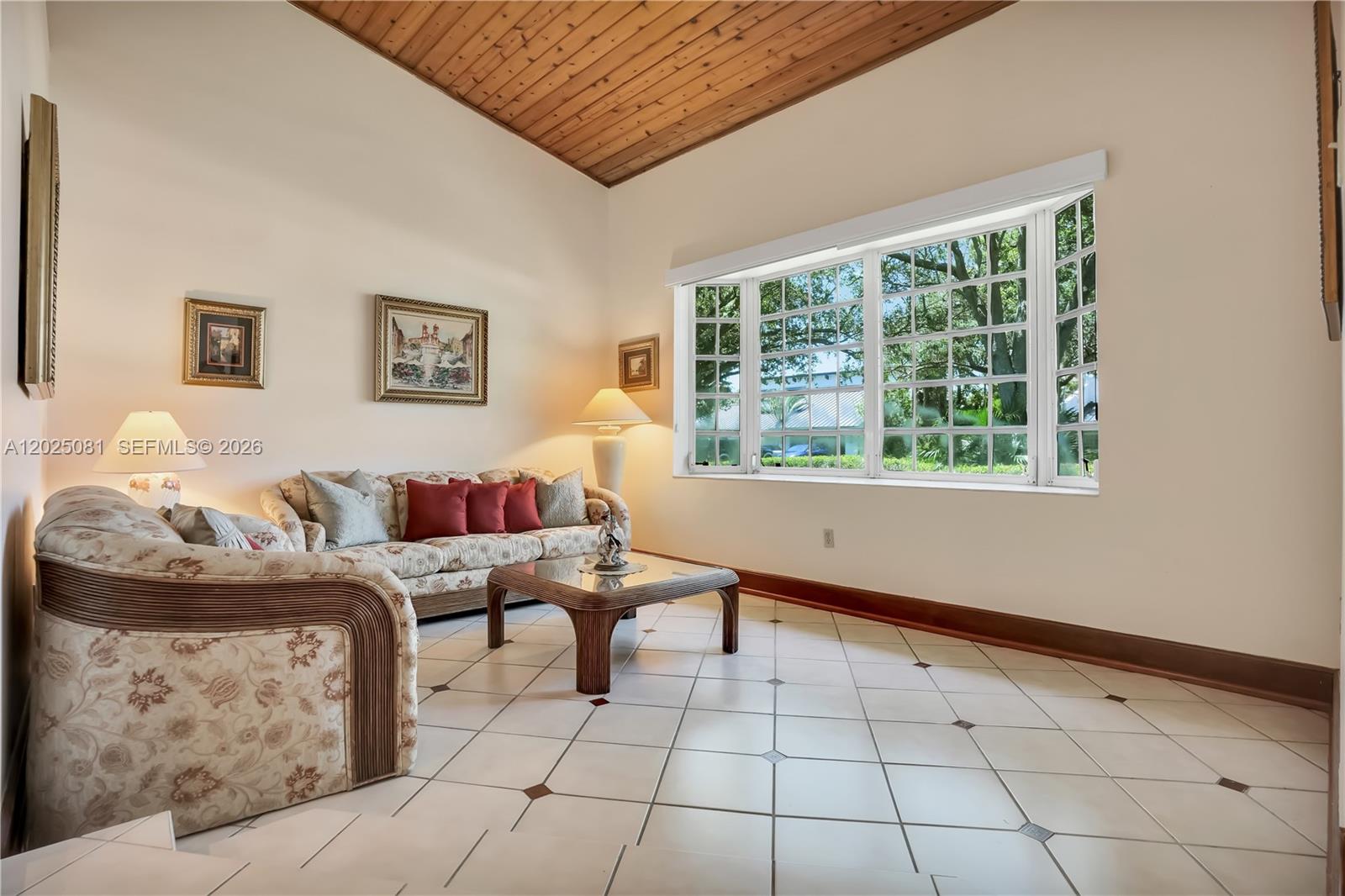 9861 SW 130th St Miami, FL 33176