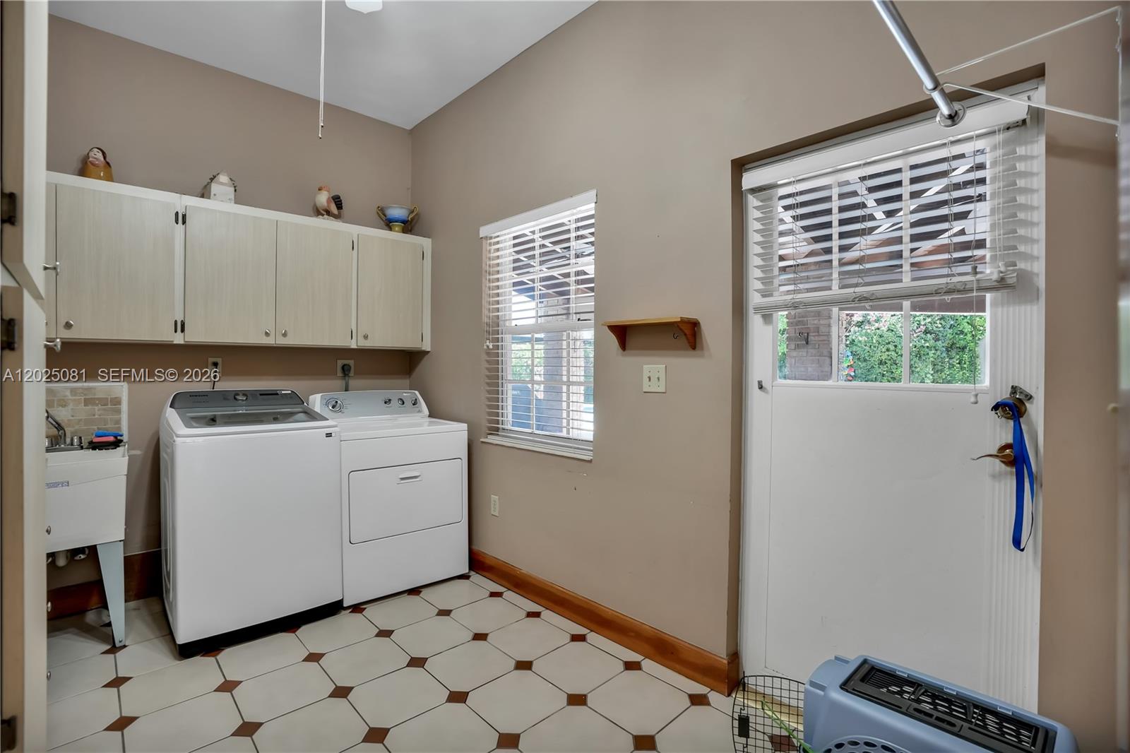 9861 SW 130th St Miami, FL 33176