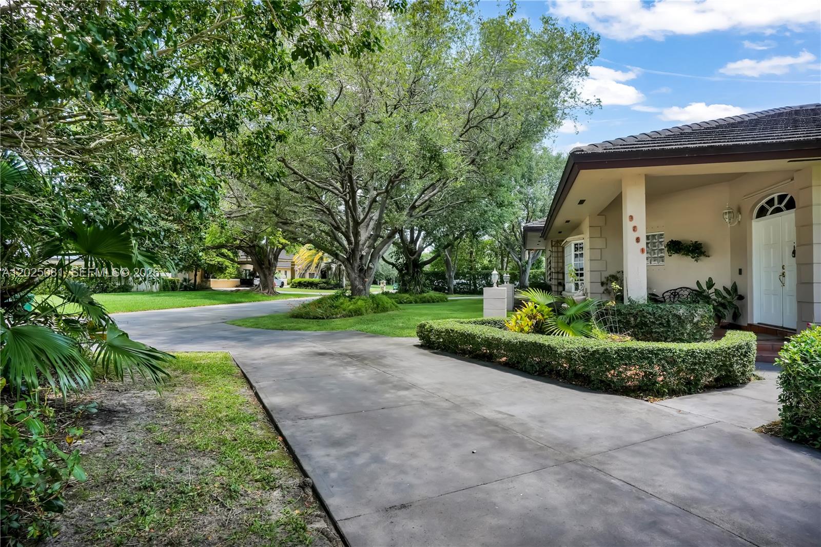 9861 SW 130th St Miami, FL 33176