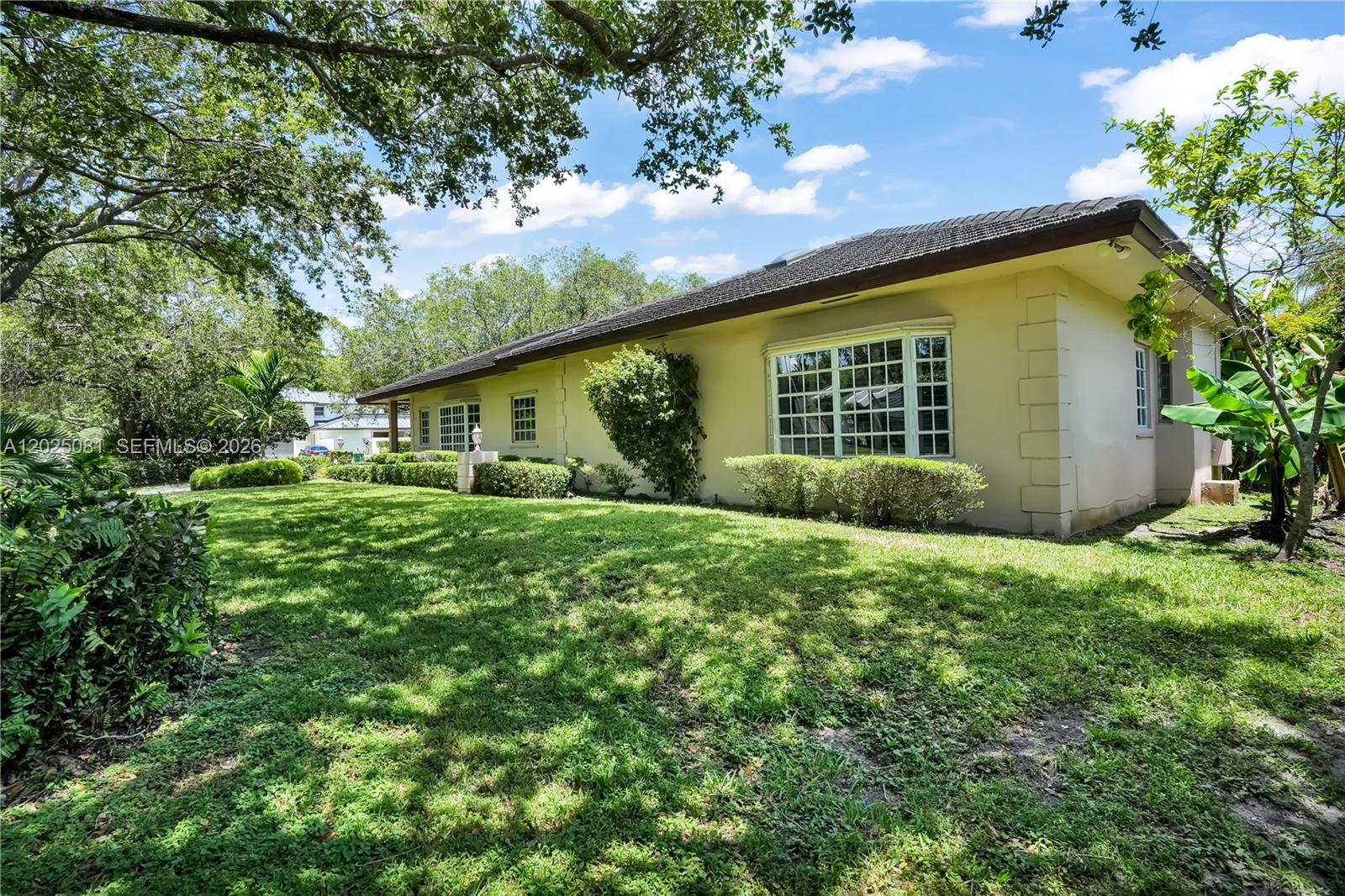 9861 SW 130th St Miami, FL 33176