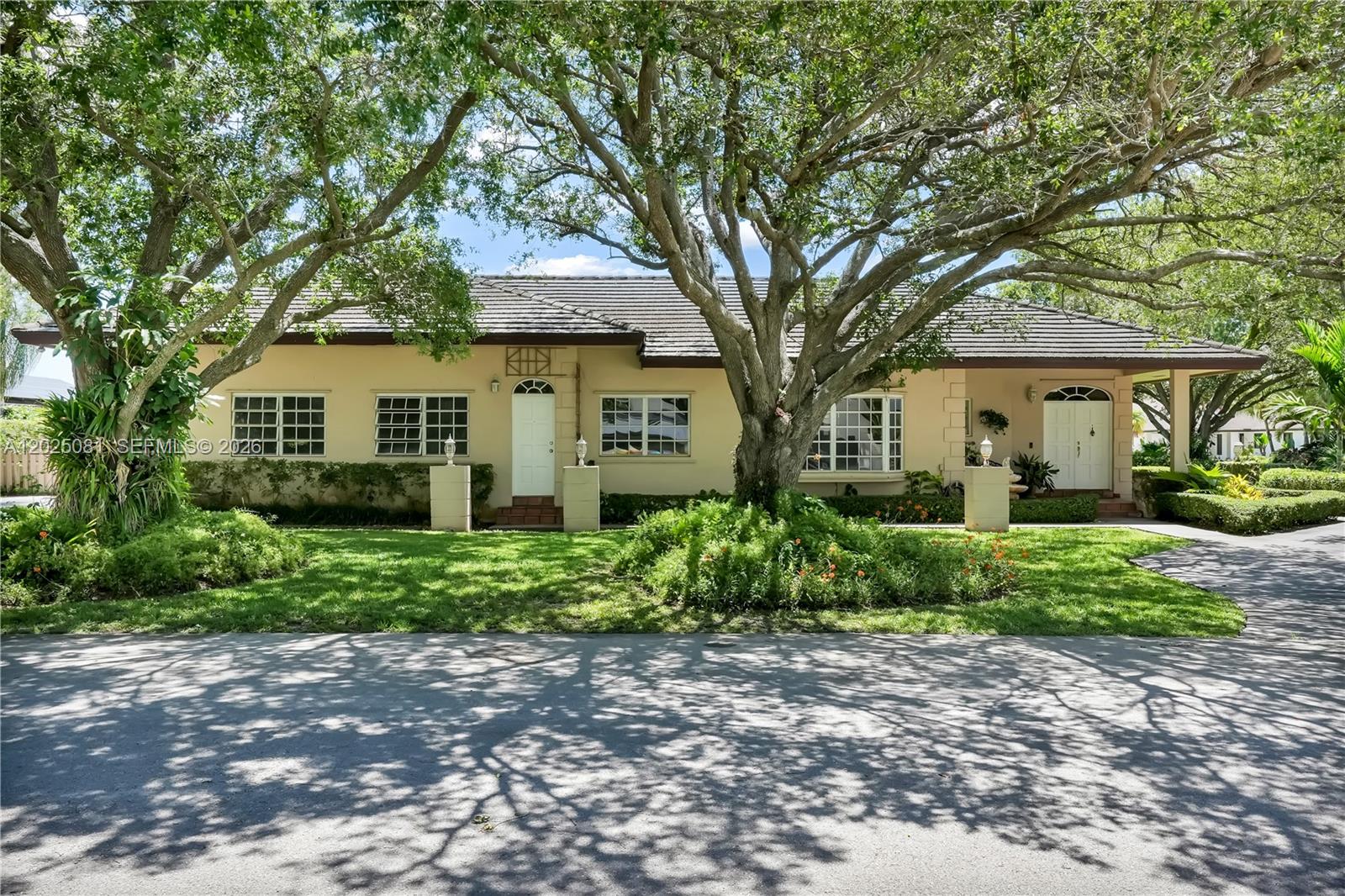 9861 SW 130th St Miami, FL 33176