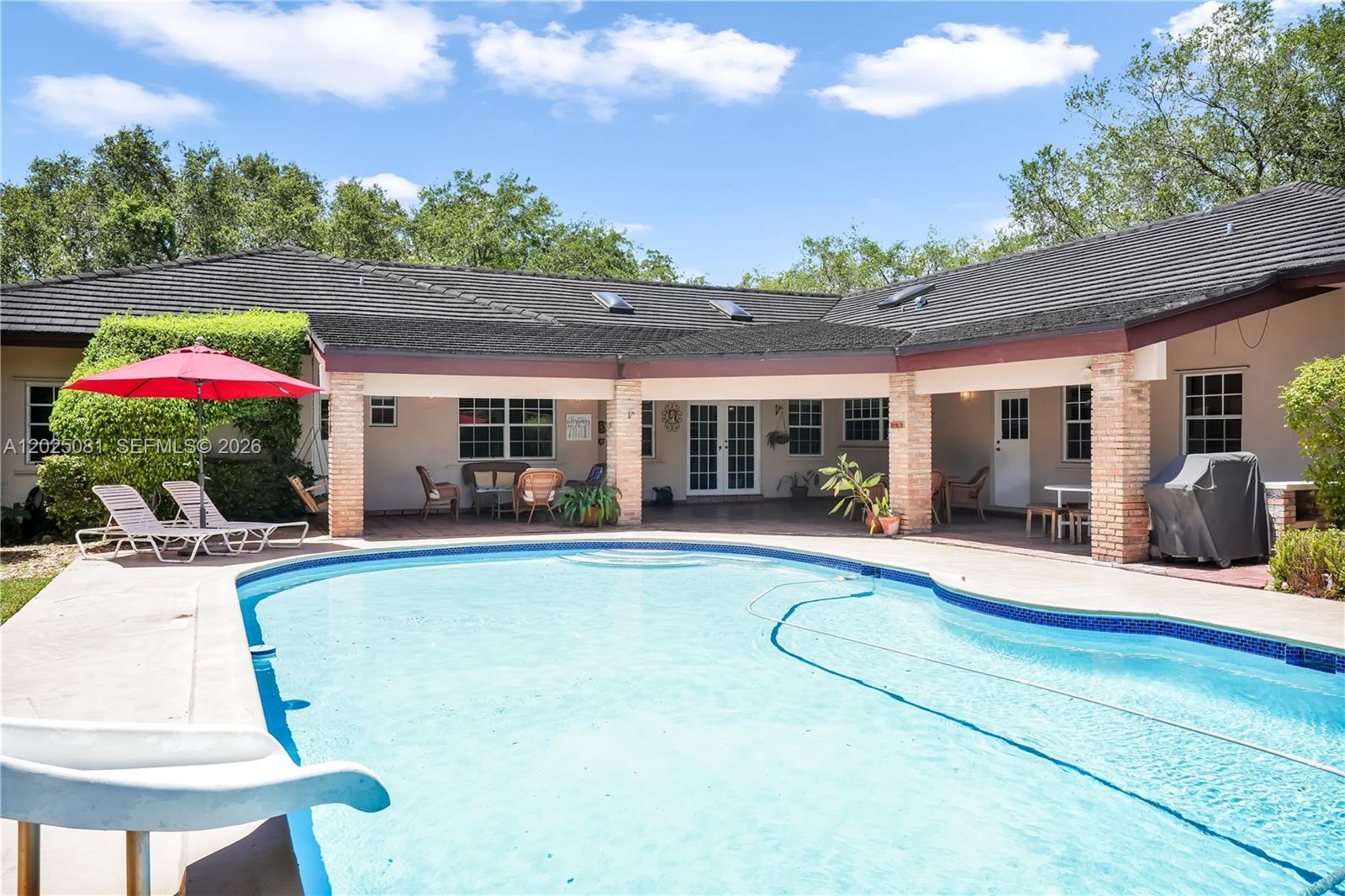 9861 SW 130th St Miami, FL 33176