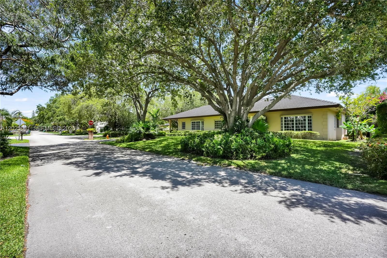 9861 SW 130th St Miami, FL 33176