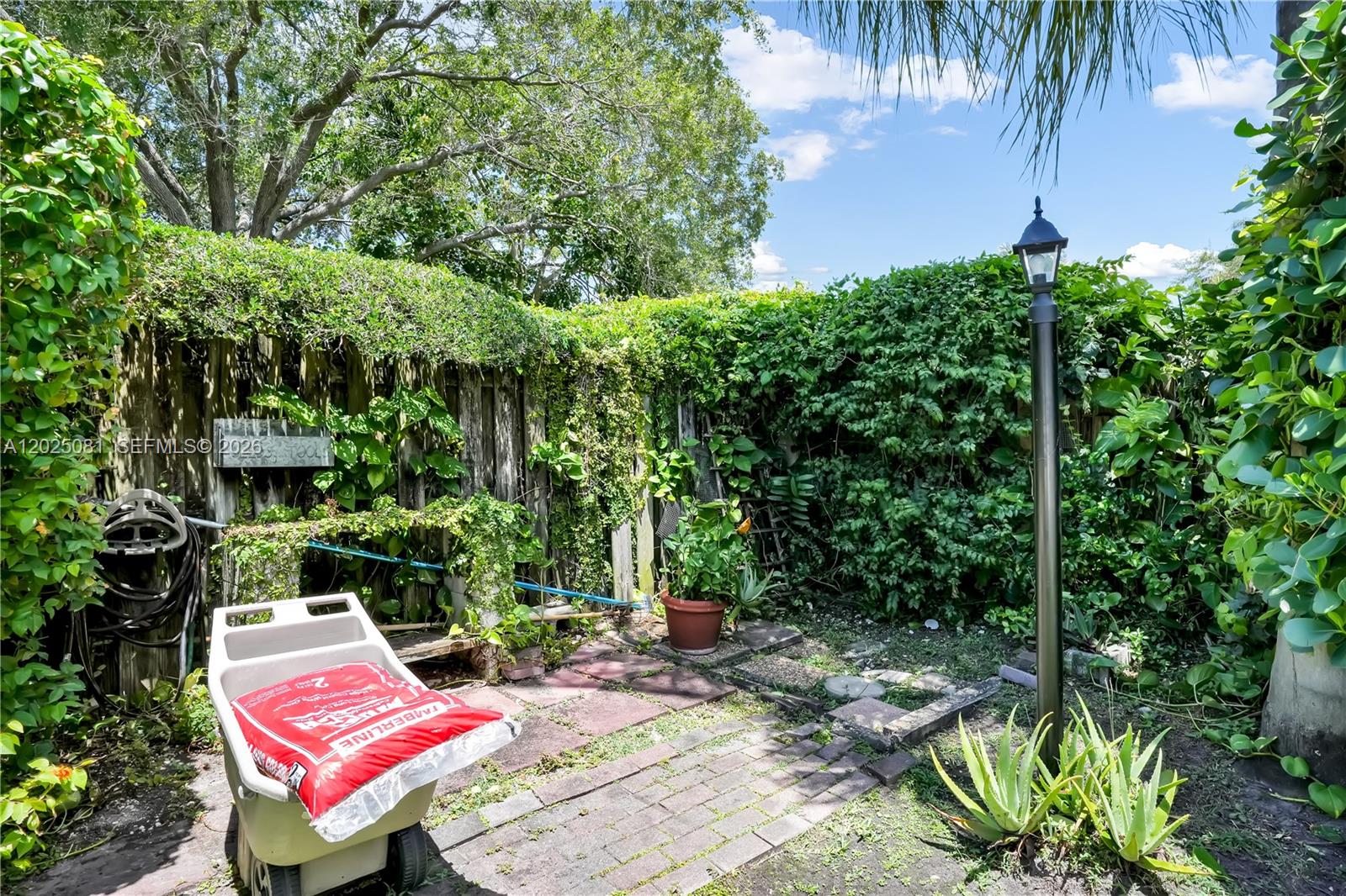 9861 SW 130th St Miami, FL 33176