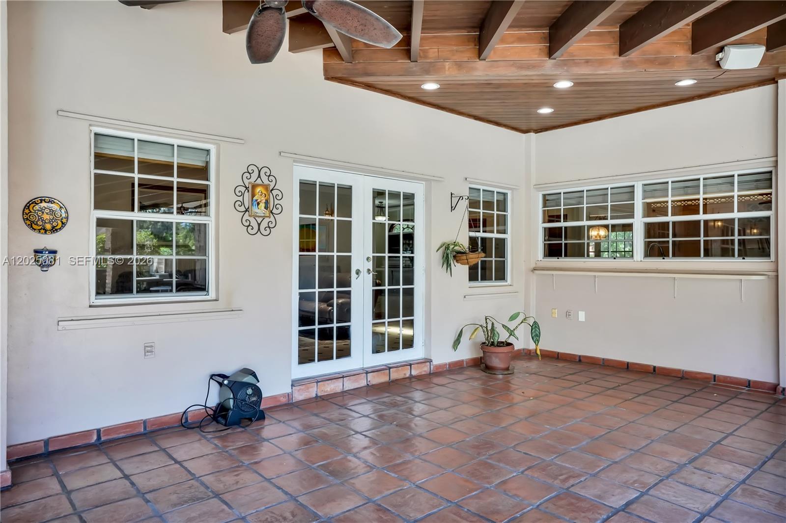 9861 SW 130th St Miami, FL 33176