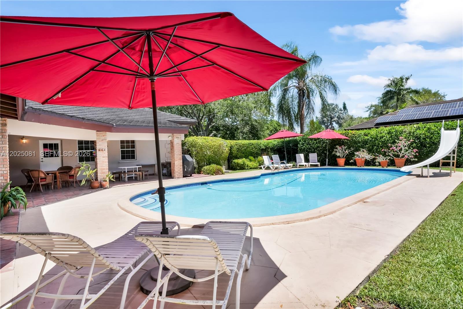 9861 SW 130th St Miami, FL 33176