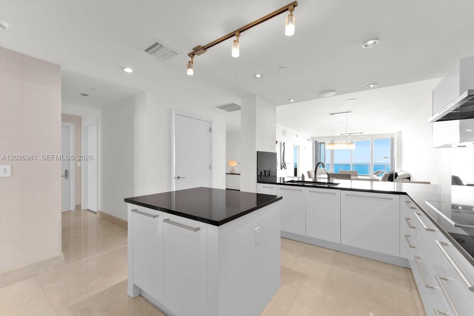 17121 Collins Ave #3905 Sunny Isles Beach, FL 33160