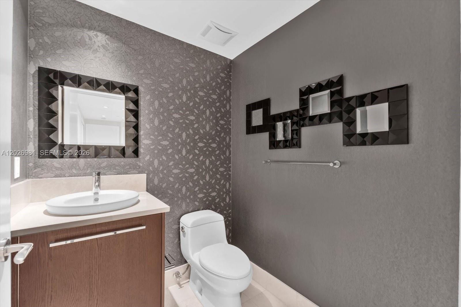 17121 Collins Ave #3905 Sunny Isles Beach, FL 33160