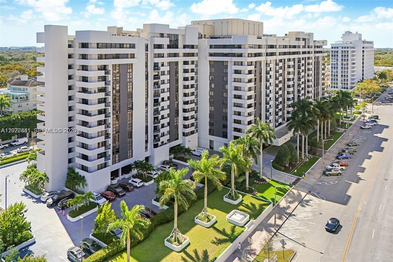 600 Biltmore Way #1210