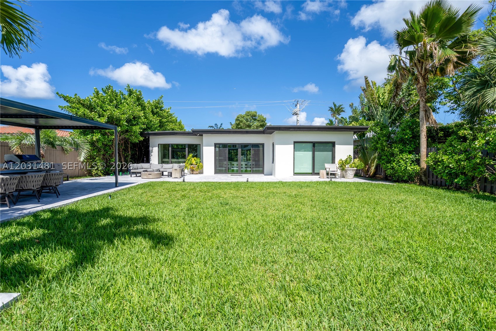 7850 Hawthorne Ave Miami Beach, FL 33141