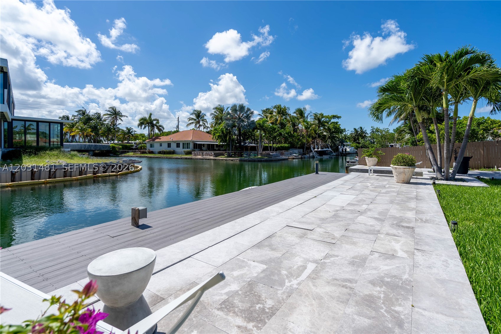7850 Hawthorne Ave Miami Beach, FL 33141