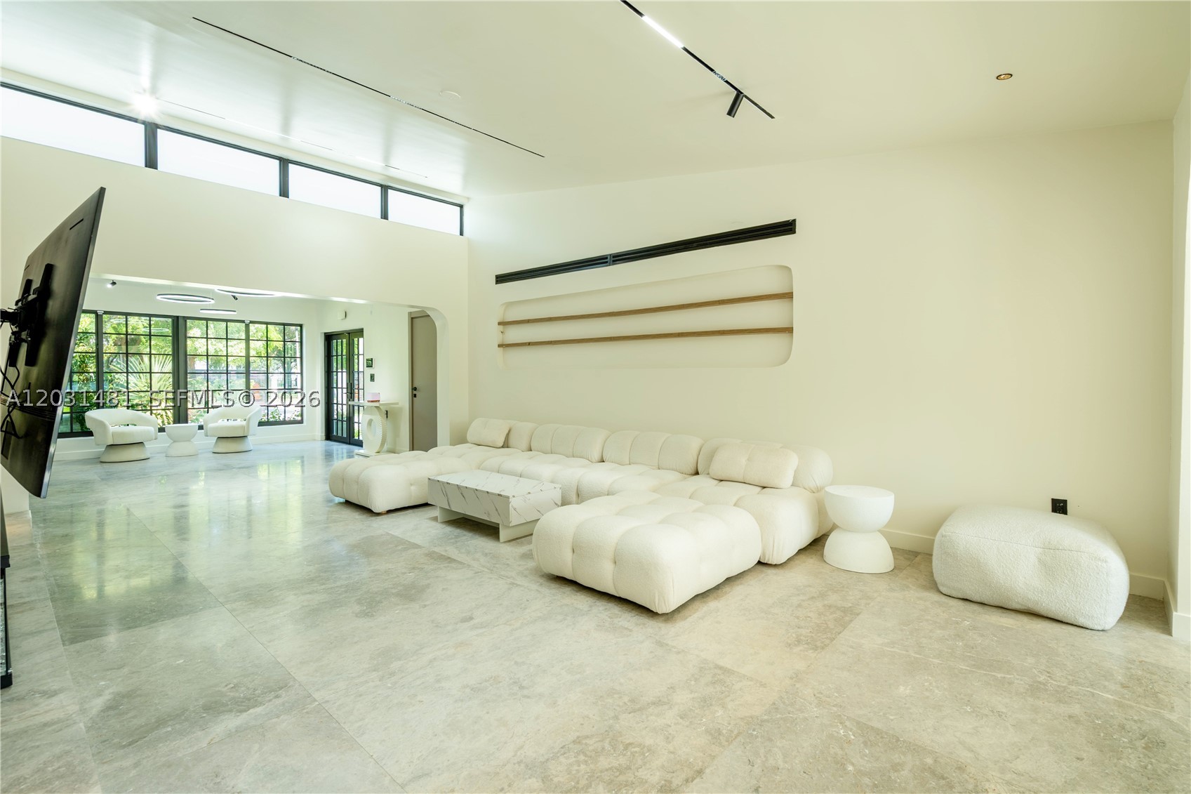 7850 Hawthorne Ave Miami Beach, FL 33141