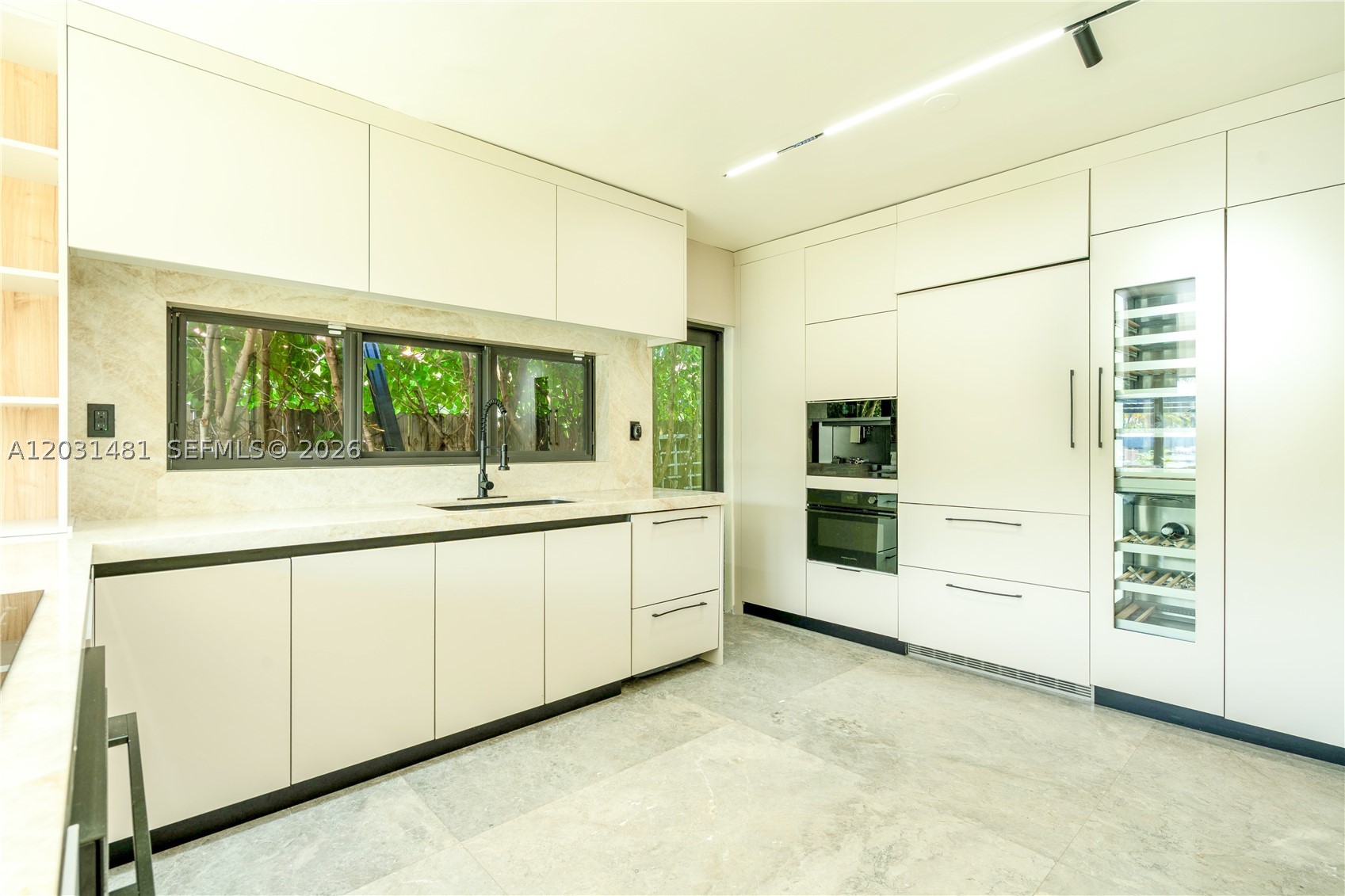 7850 Hawthorne Ave Miami Beach, FL 33141