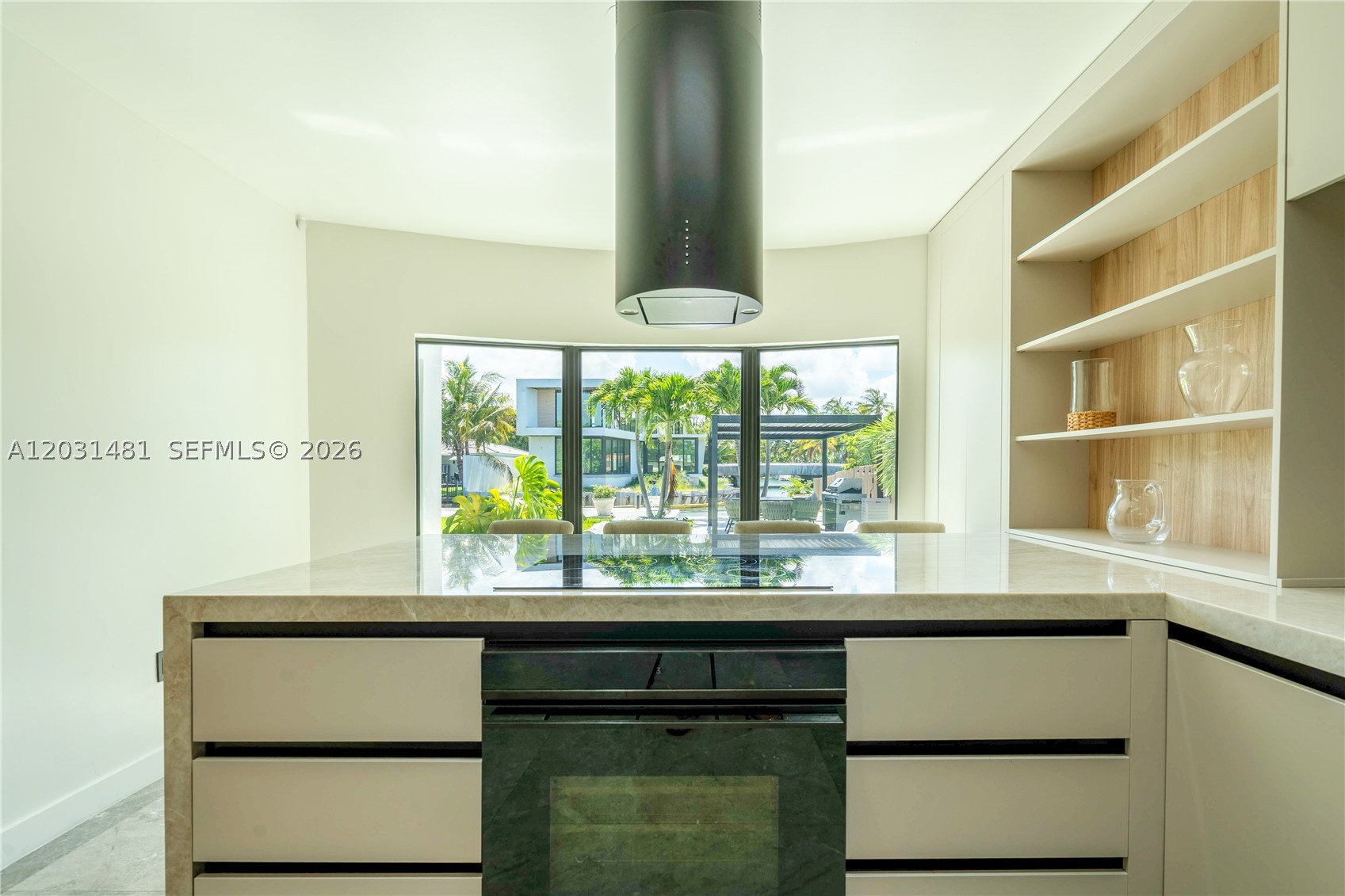 7850 Hawthorne Ave Miami Beach, FL 33141