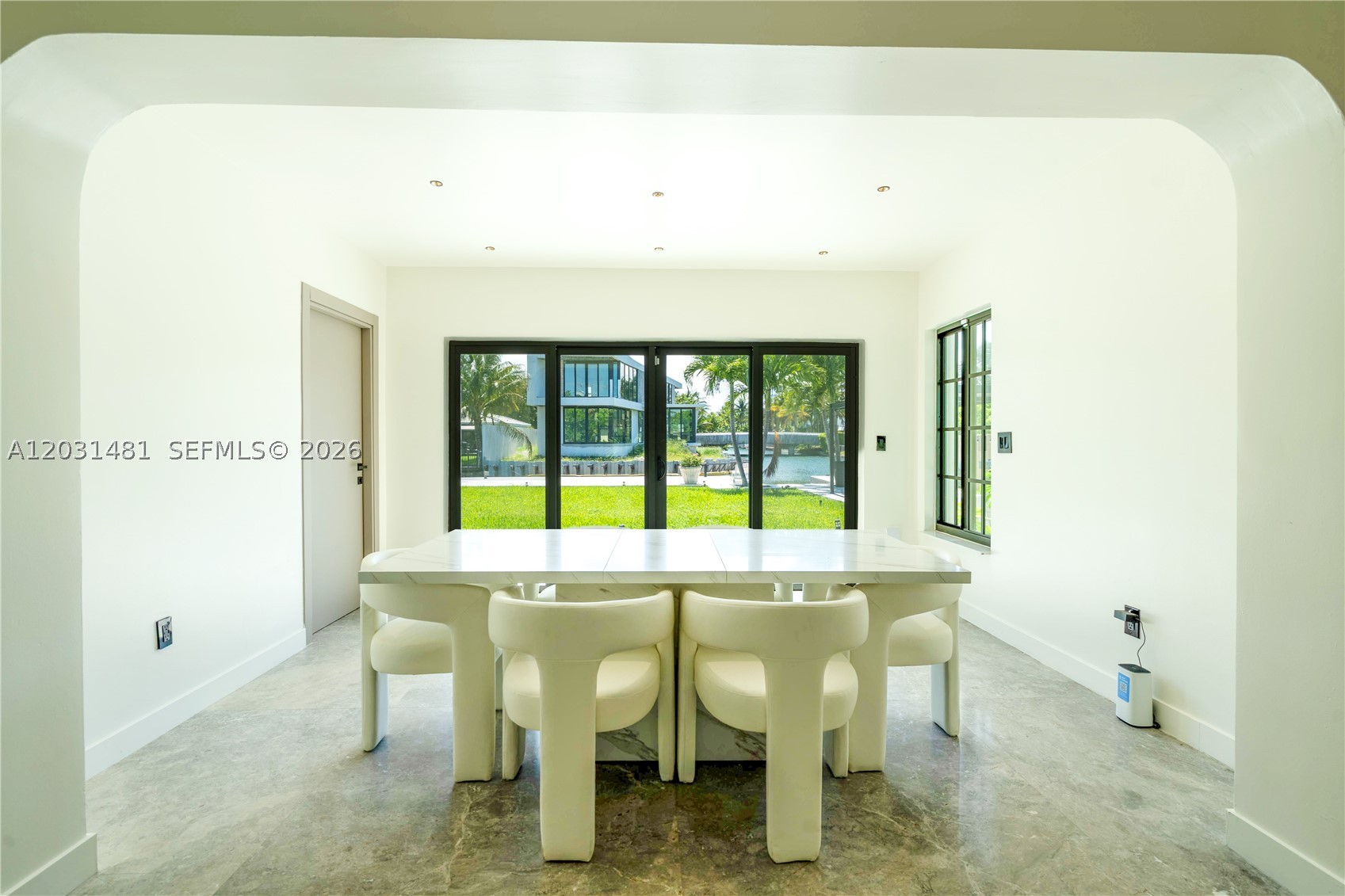 7850 Hawthorne Ave Miami Beach, FL 33141