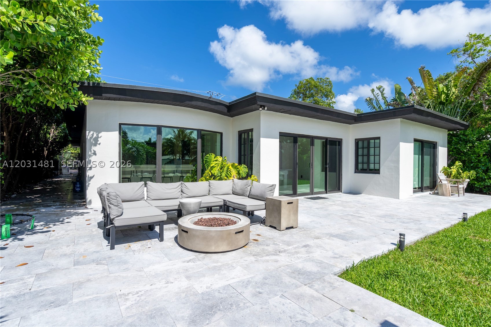 7850 Hawthorne Ave Miami Beach, FL 33141