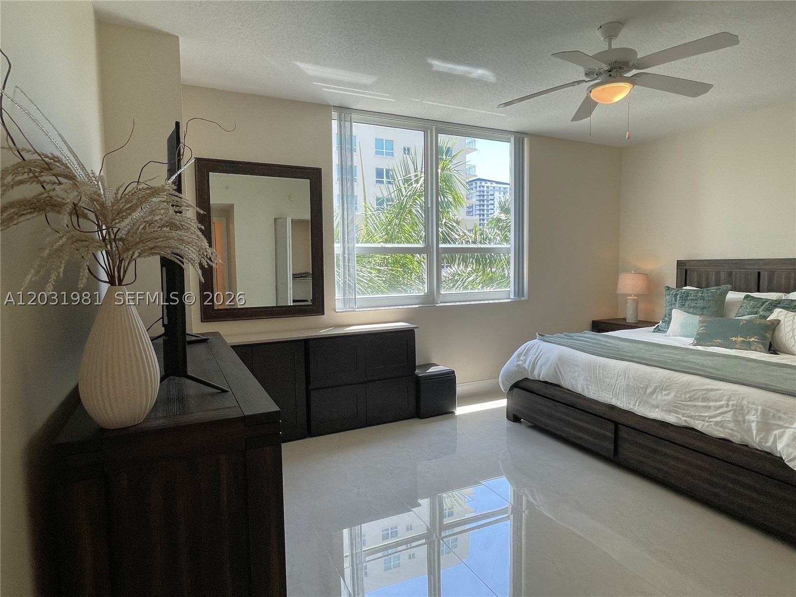image Cite on the Bay East17