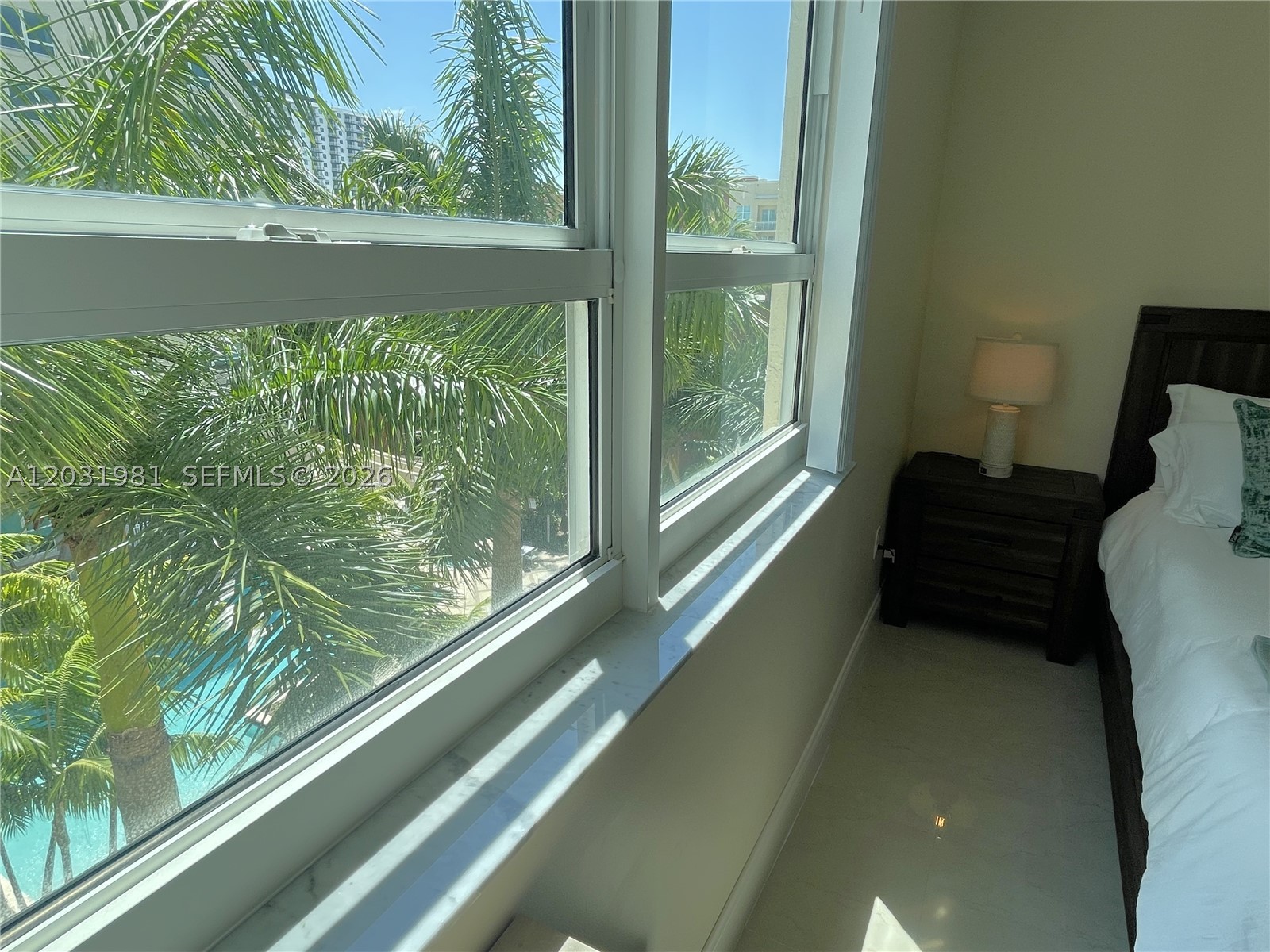 image Cite on the Bay East20