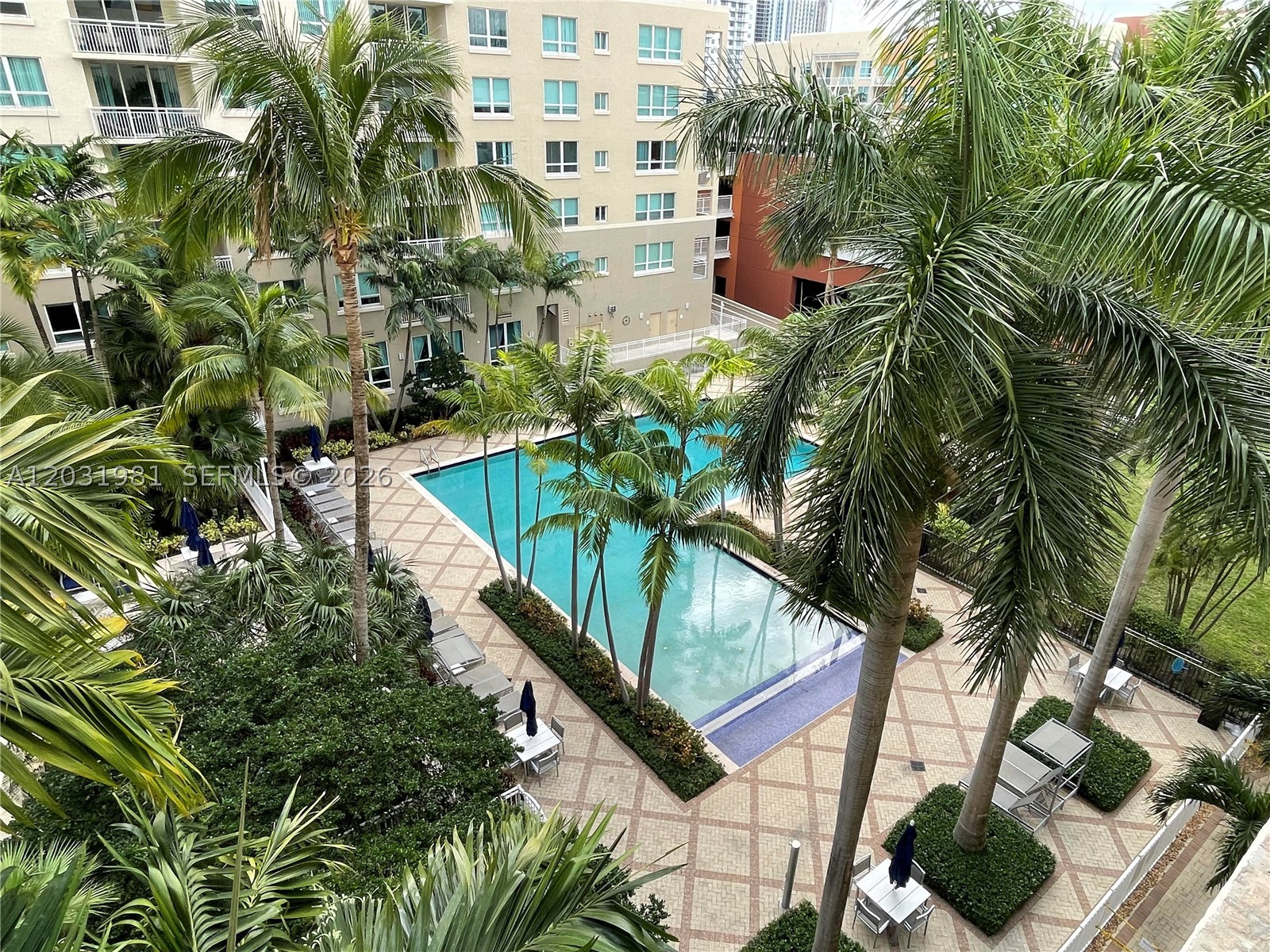 image Cite on the Bay East43
