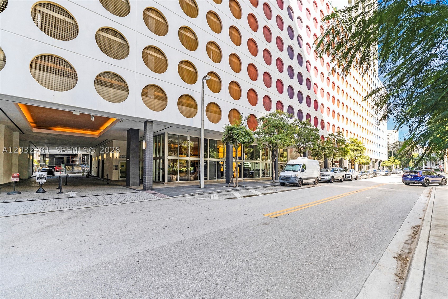 image 500 Brickell West1