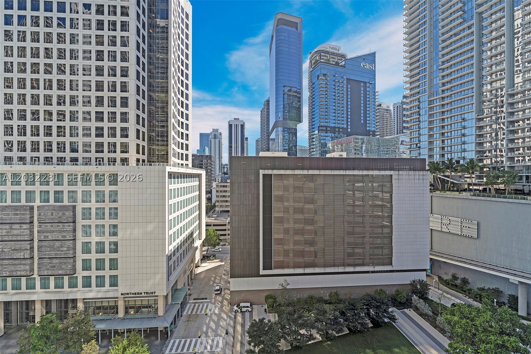 image 500 Brickell West35