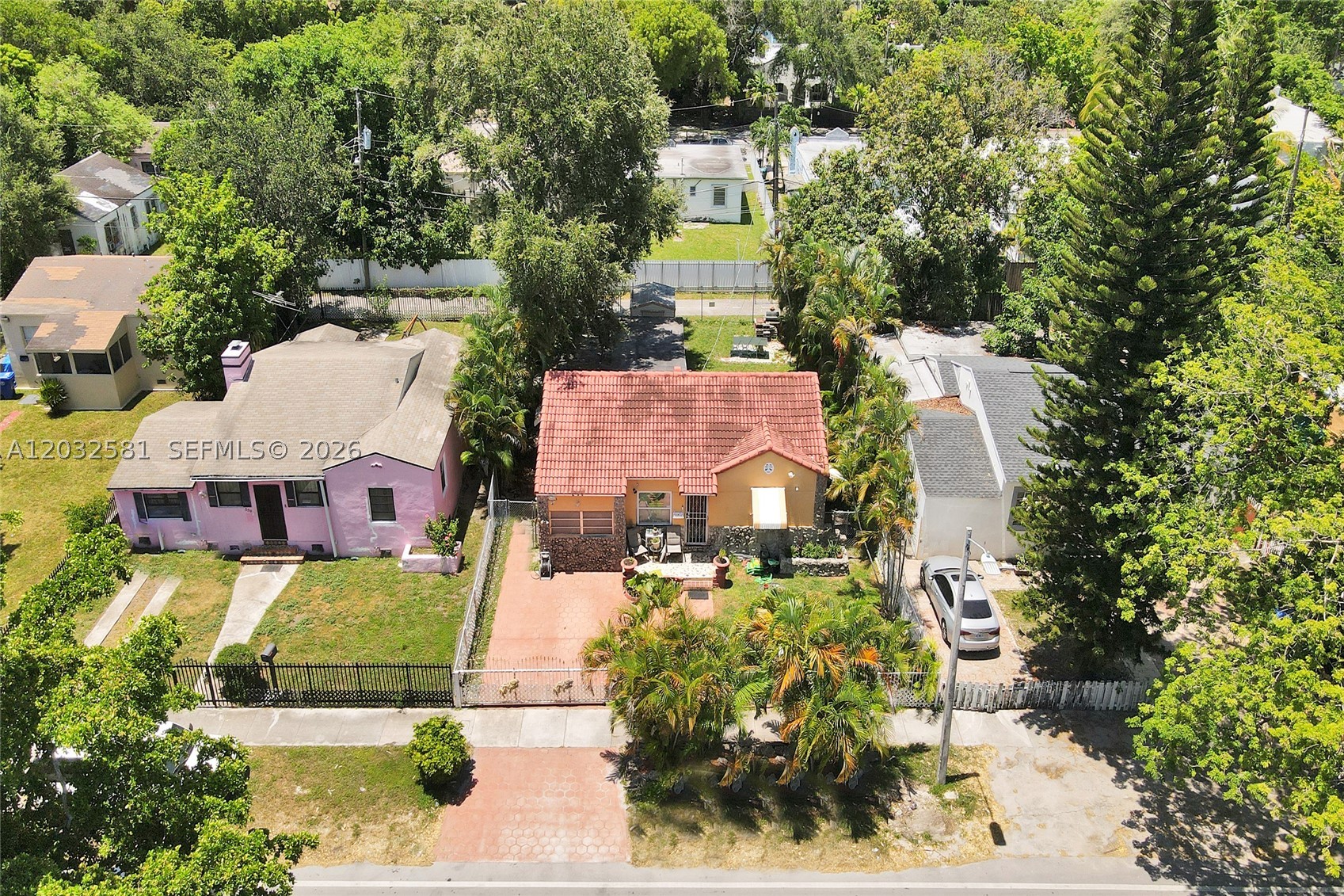 555 NW 46th St Miami, FL 33127
