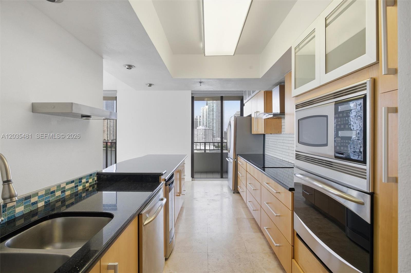 520 SE Brickell Key #A1615 Miami, FL 33131