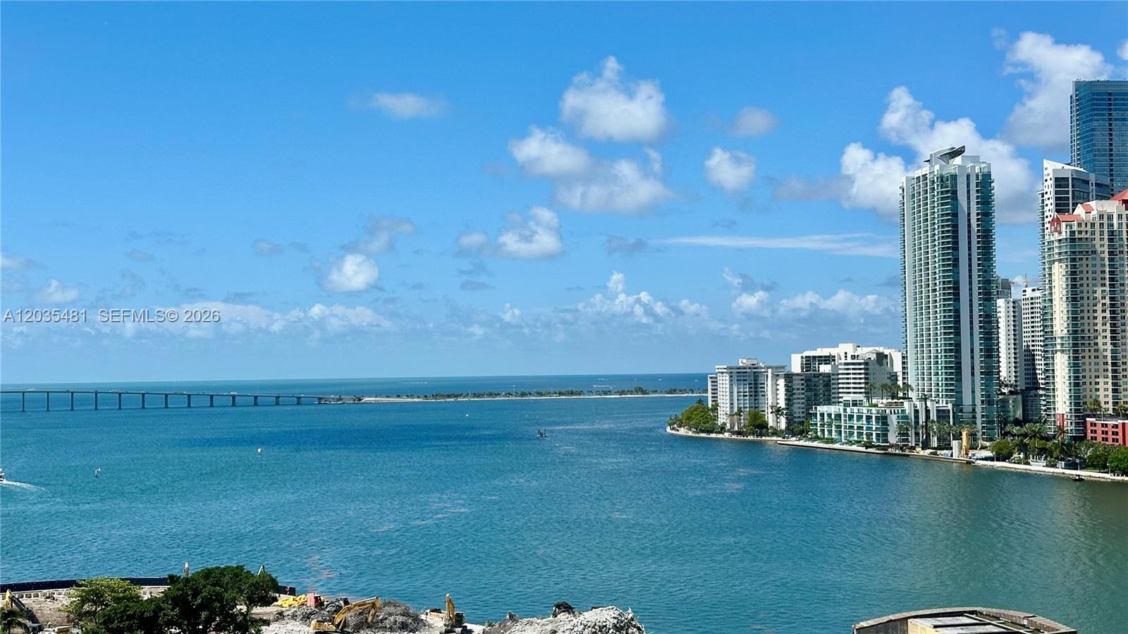 520 SE Brickell Key #A1615 Miami, FL 33131