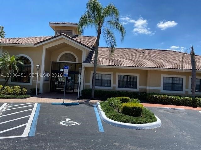 300 W Palm Cir W #208