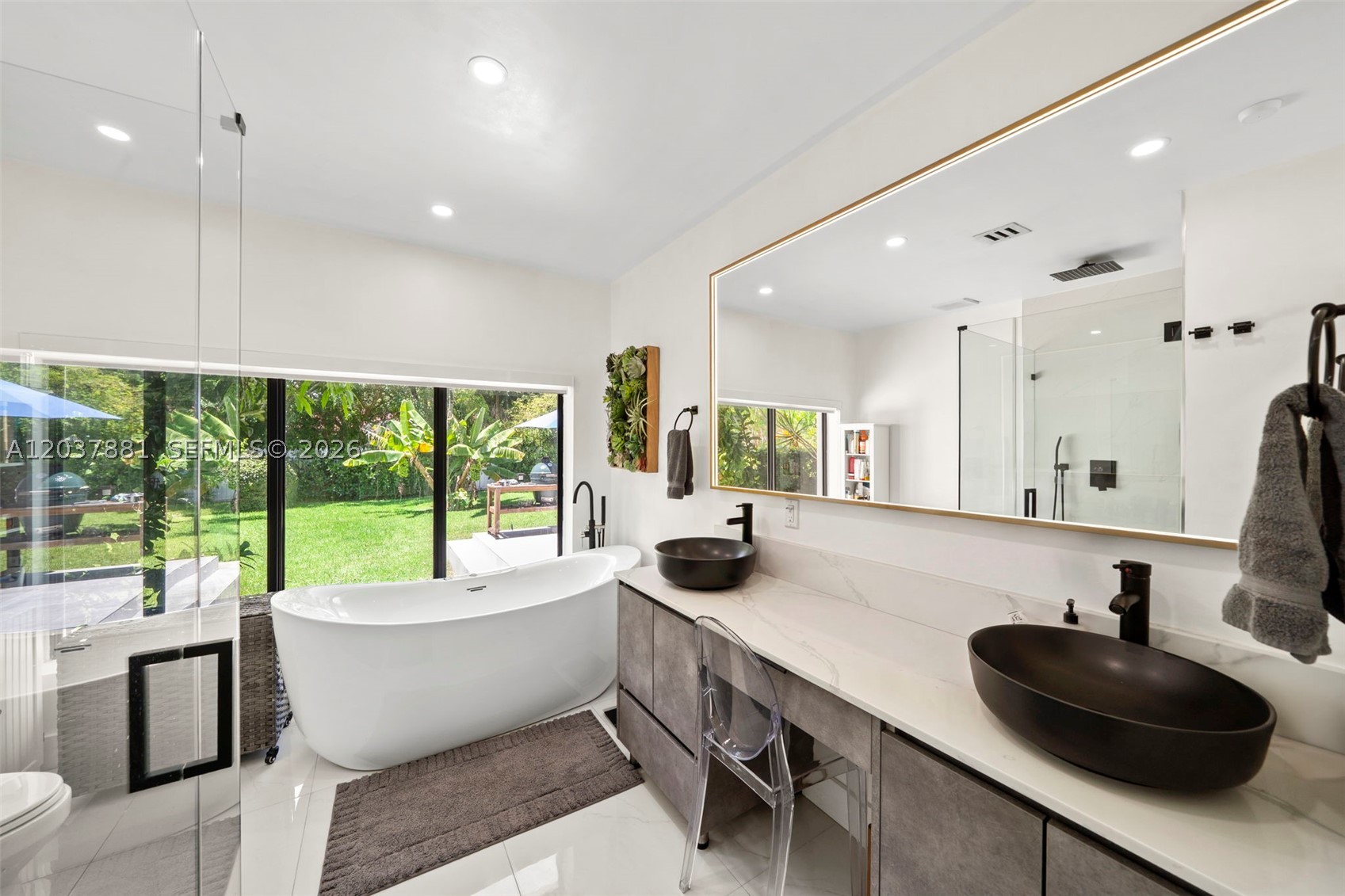 269 NE 104th St Miami Shores, FL 33138