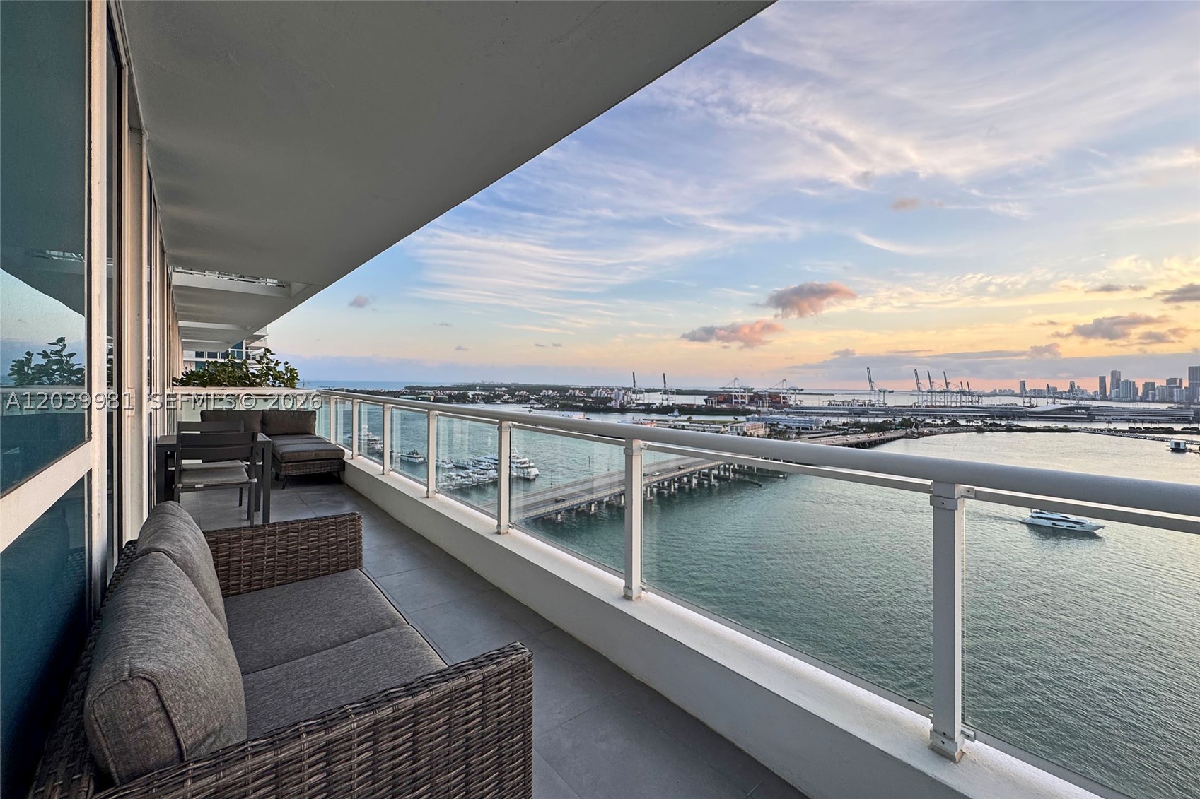 540 West Ave #2114 Miami Beach, FL 33139