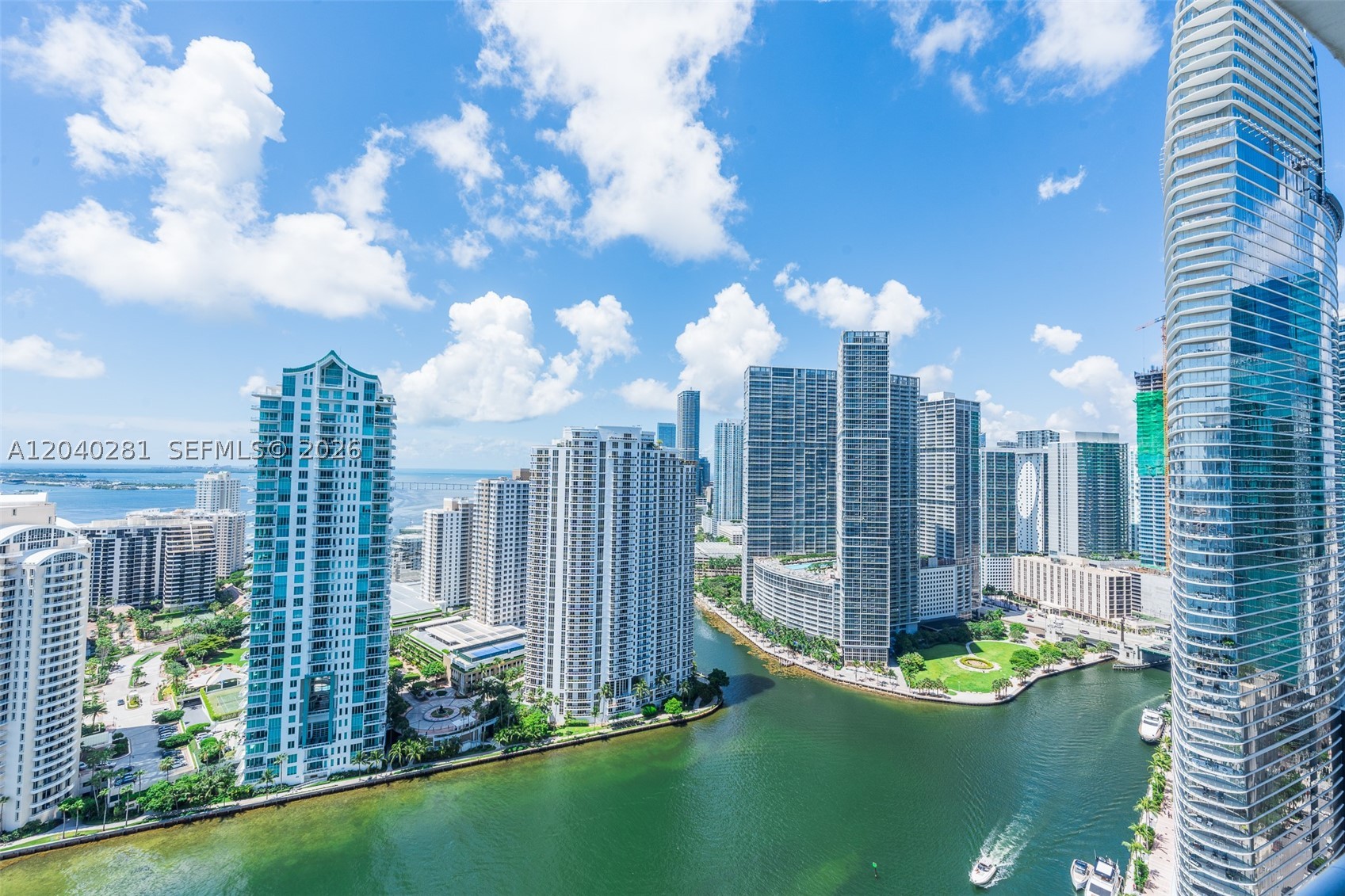 325 S Biscayne Blvd #3821 Miami, FL 33131
