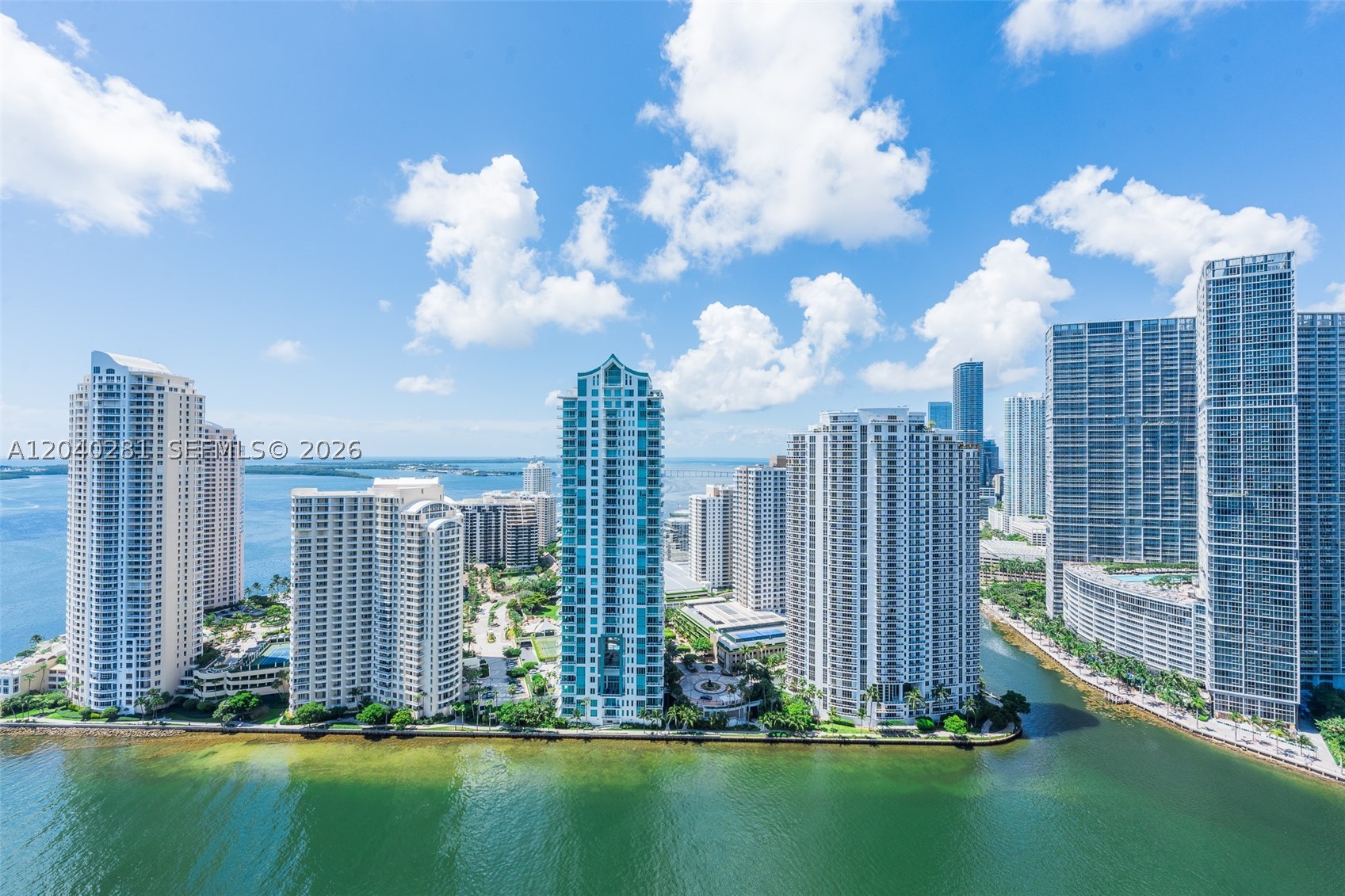 325 S Biscayne Blvd #3821 Miami, FL 33131