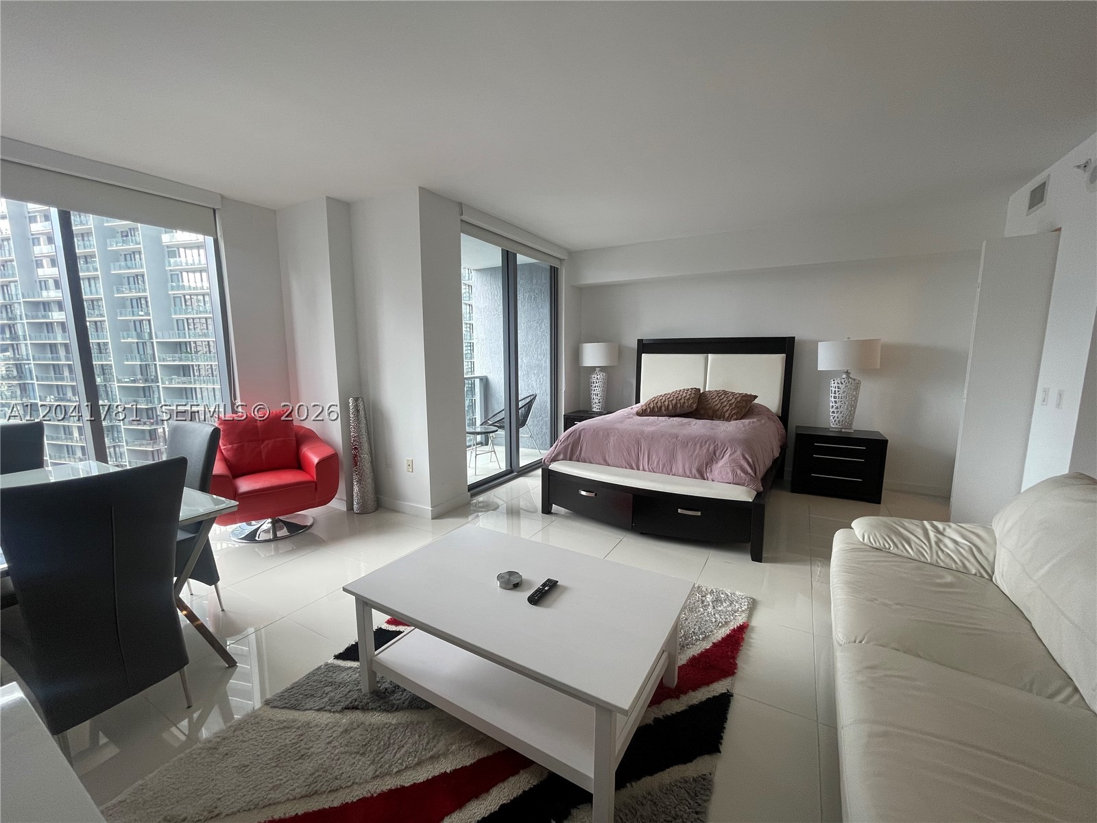 31 SE 6th St #2503 Miami, FL 33131