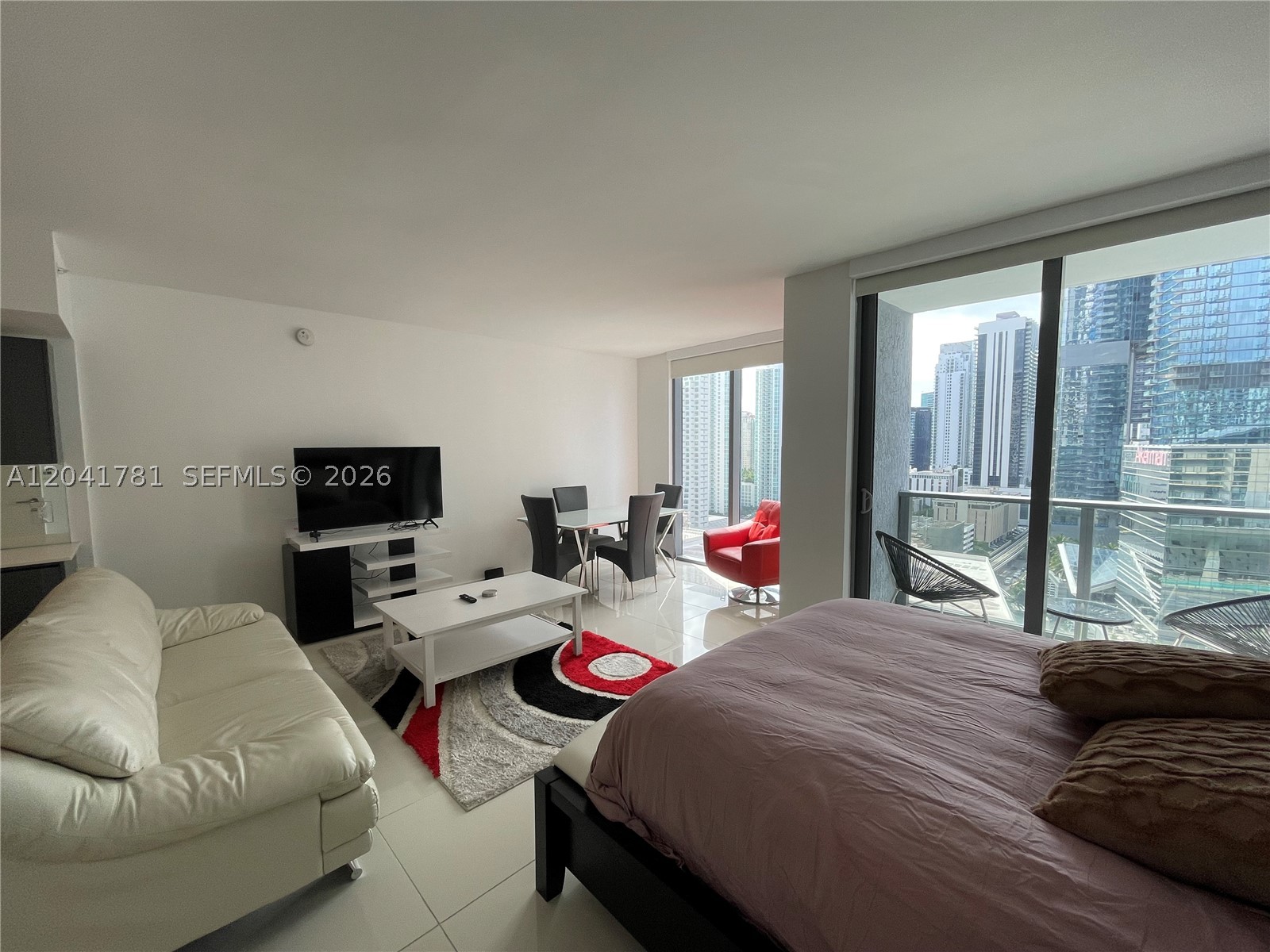 31 SE 6th St #2503 Miami, FL 33131