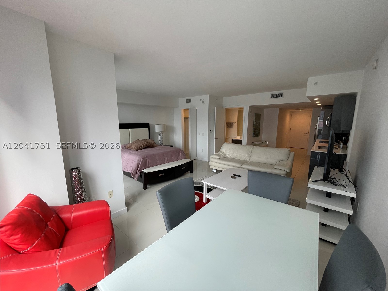 31 SE 6th St #2503 Miami, FL 33131