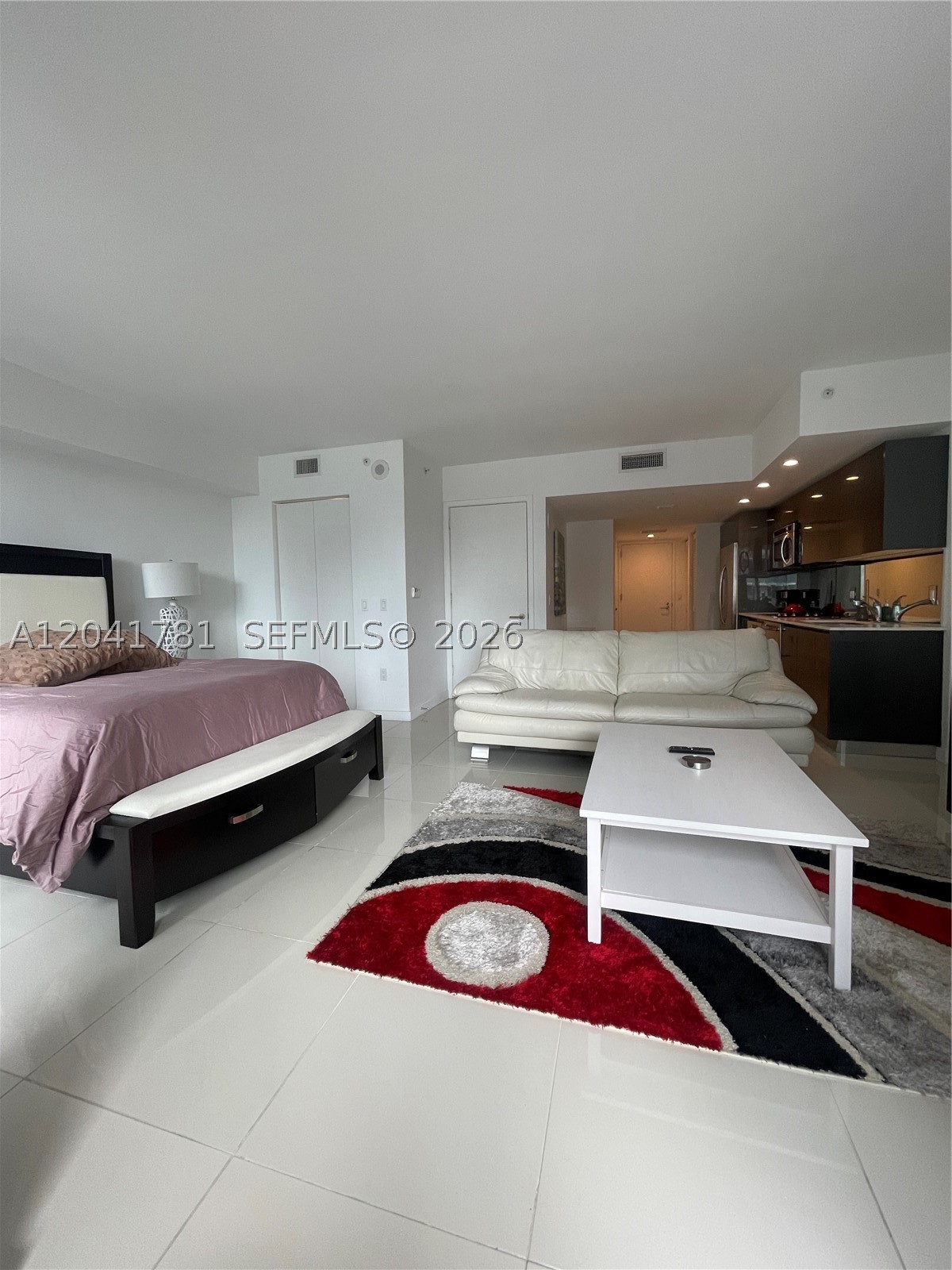 31 SE 6th St #2503 Miami, FL 33131